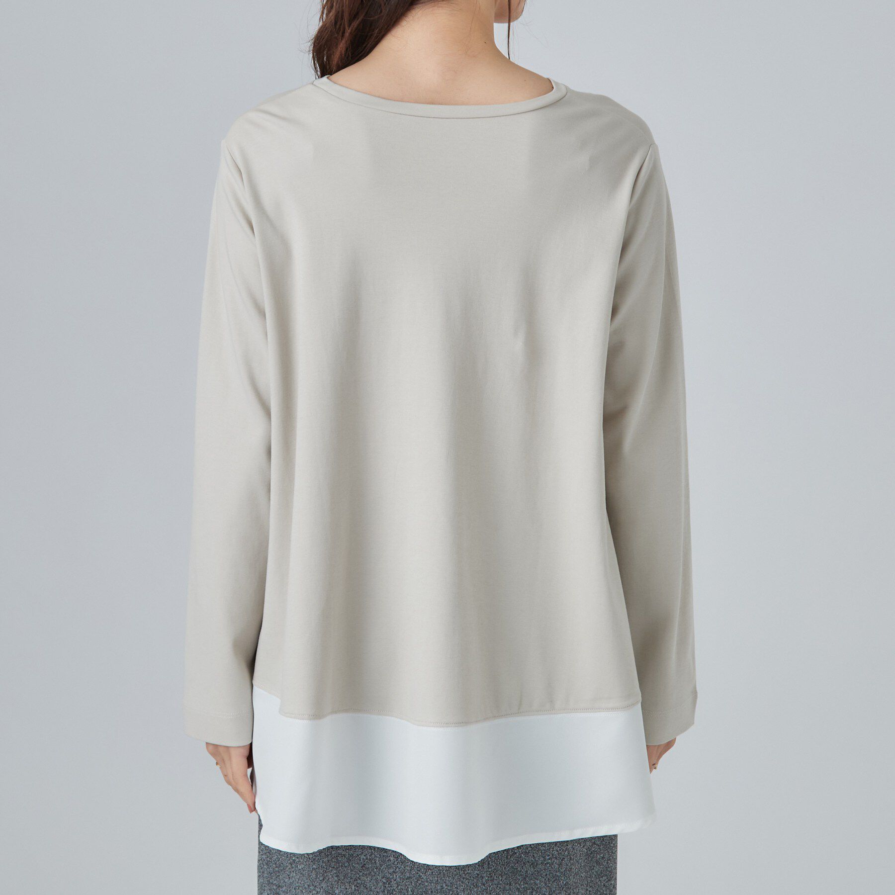 SHOO･LA･RUE「【S-LL/体型カバー】すっぽり隠れる 裾切り替えAライン長袖ゆるトップス」|Tシャツ・カットソー|