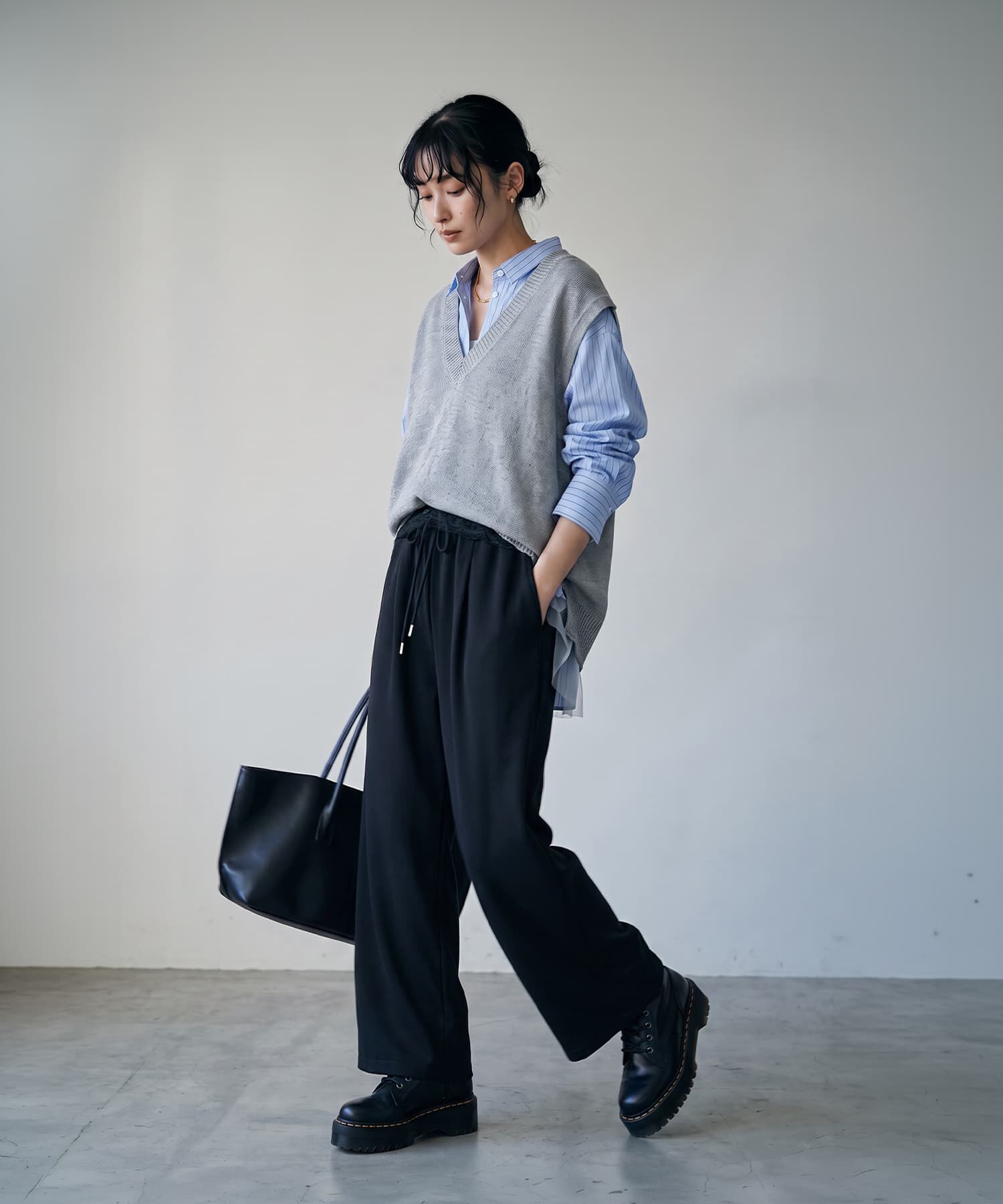 STYLE DELI「【BLK001】ドライタッチＶネックベスト」|ベスト・ジレ|グレー