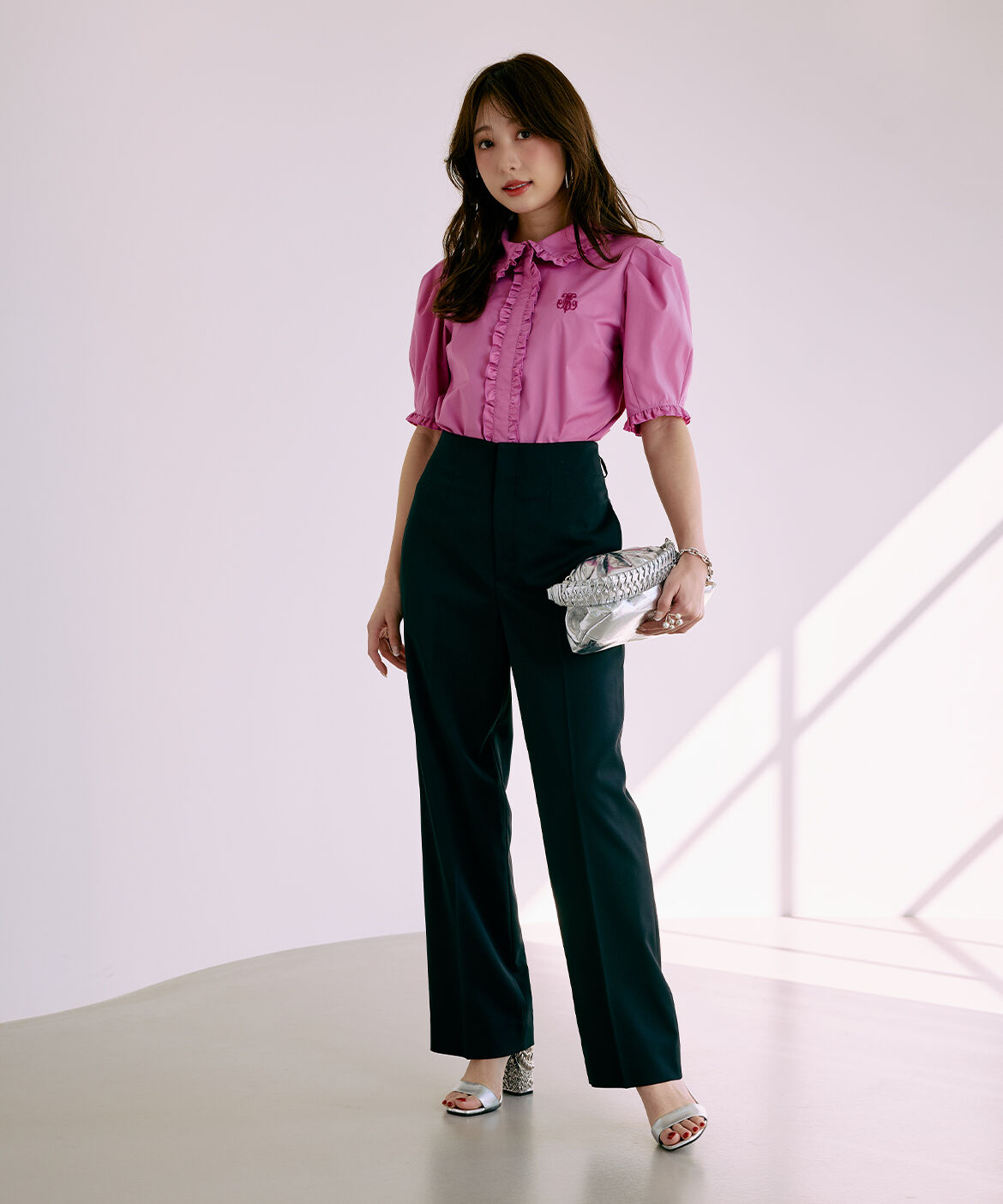 Maglie le cassetto「《M Maglie le cassetto&times;冨張愛》フラワーレース美シルエットストレートパンツ」|その他|