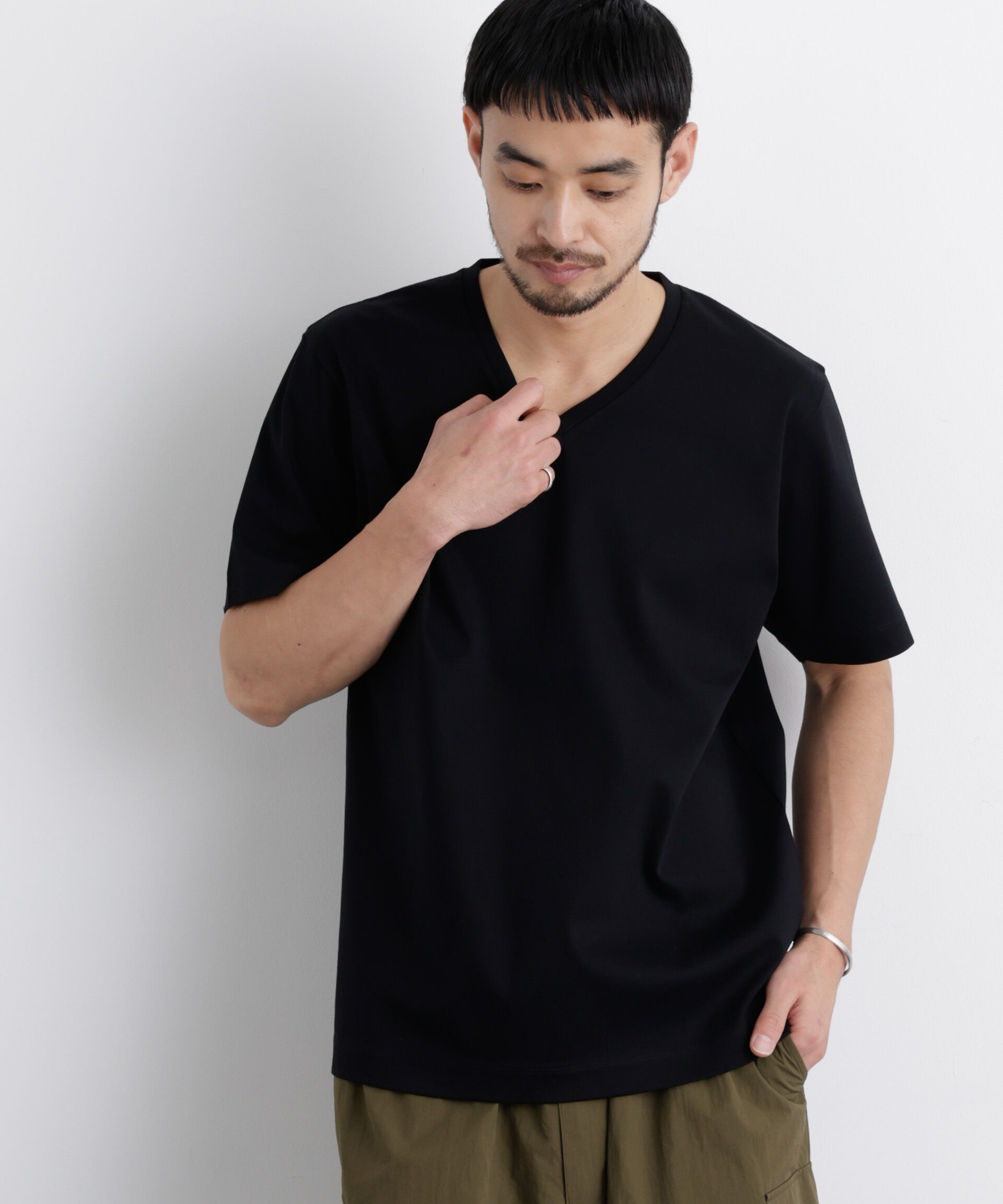 nano･universe「アンチスメル Vネック Tシャツ 半袖」|Tシャツ・カットソー|