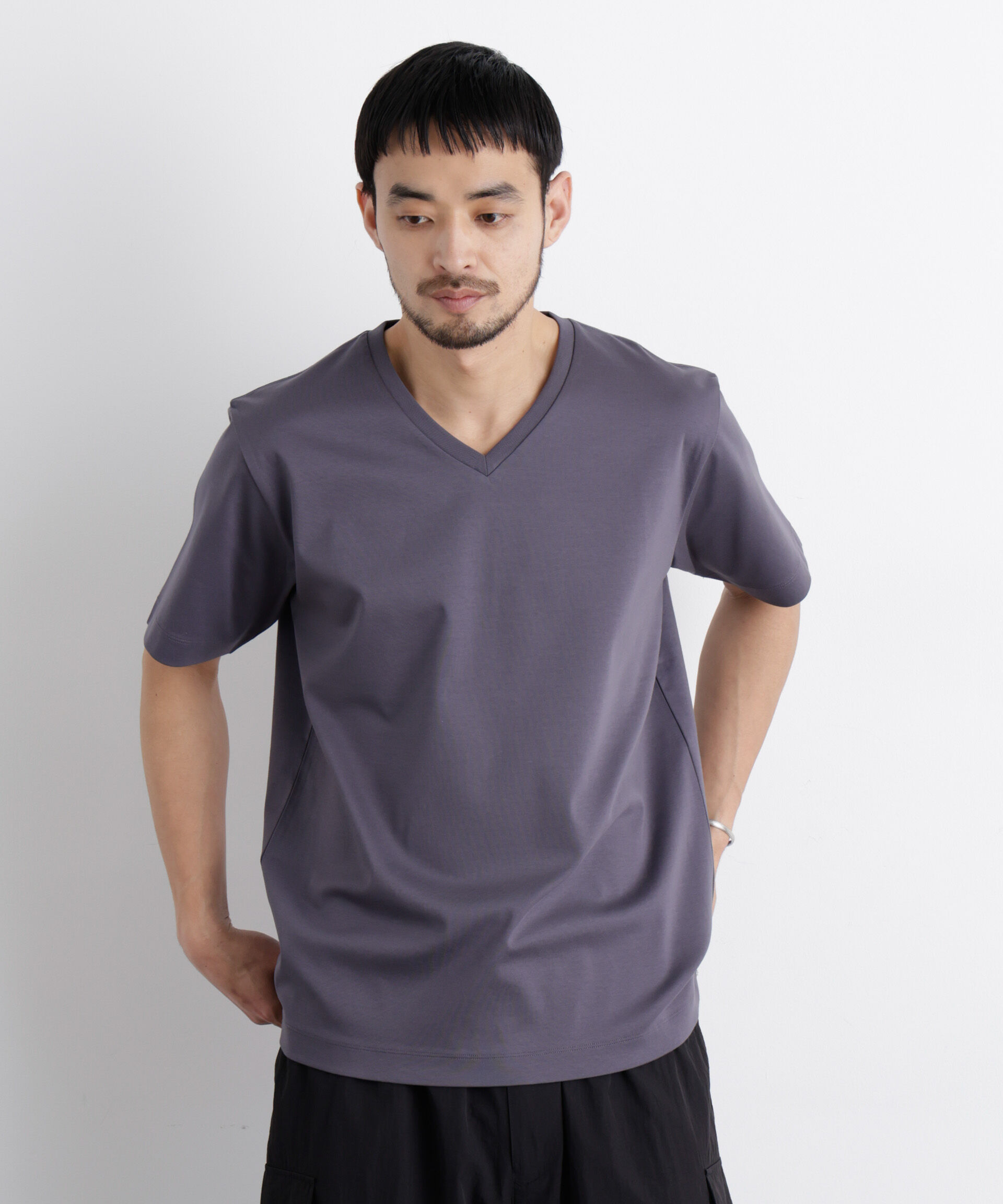 nano･universe「アンチスメル Vネック Tシャツ 半袖」|Tシャツ・カットソー|
