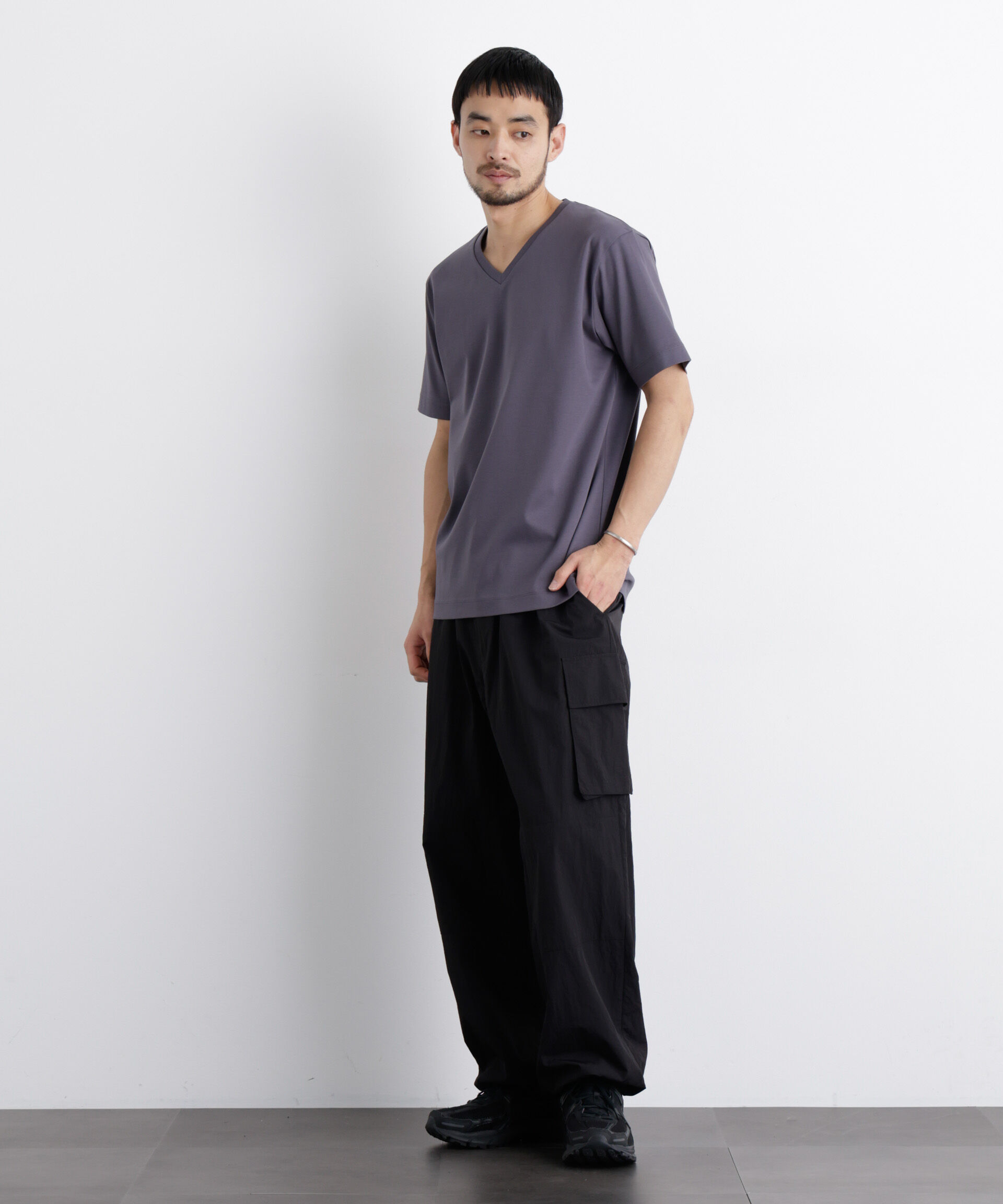 nano･universe「アンチスメル Vネック Tシャツ 半袖」|Tシャツ・カットソー|