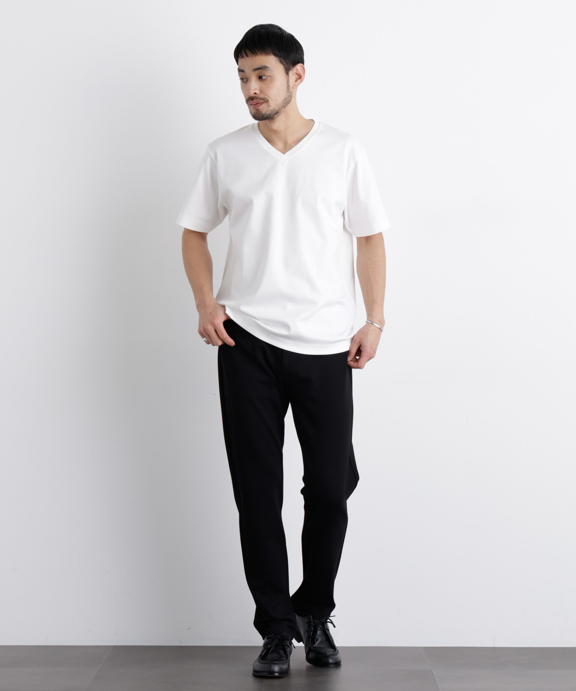 nano･universe「アンチスメル Vネック Tシャツ 半袖」|Tシャツ・カットソー|