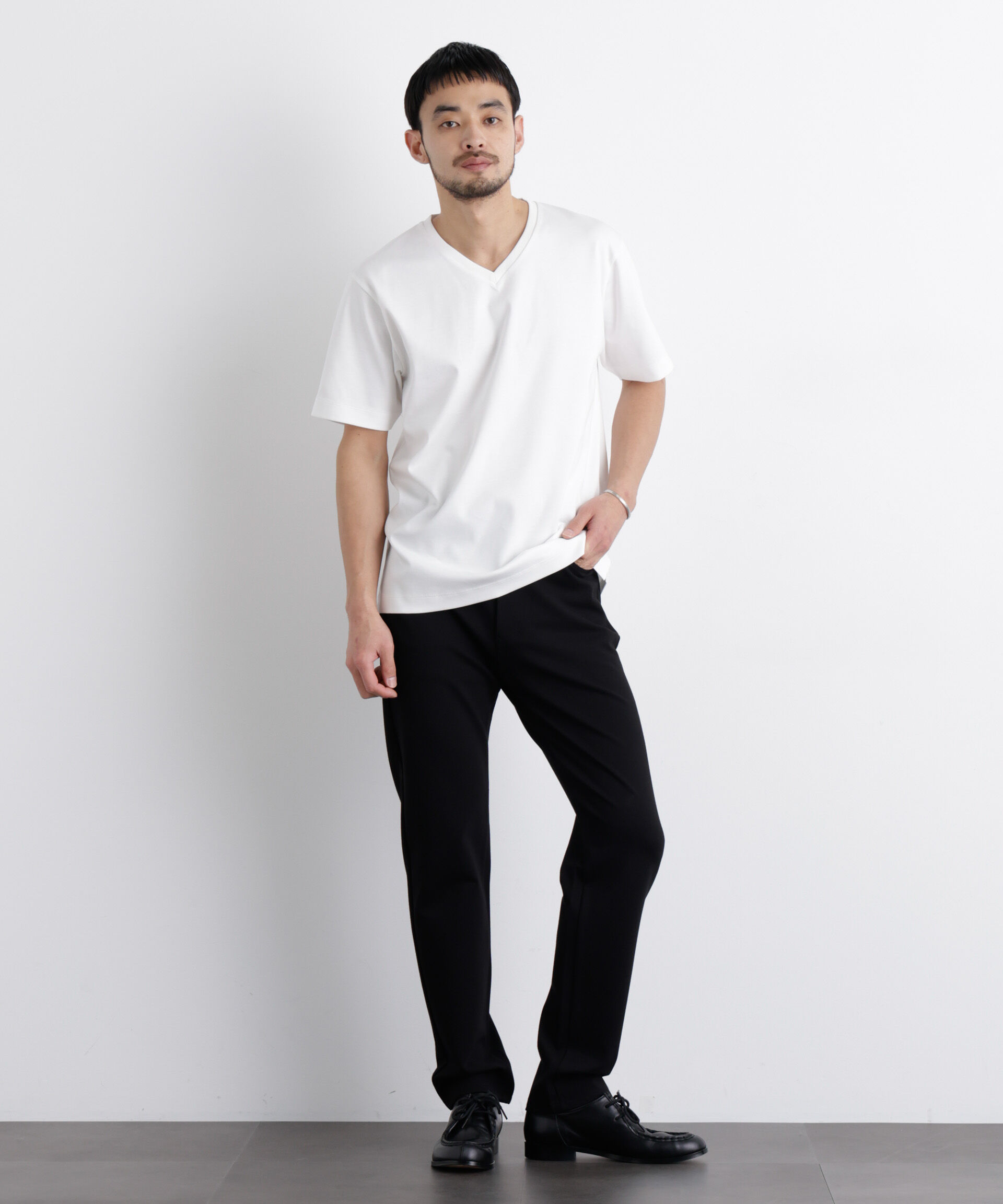 nano･universe「アンチスメル Vネック Tシャツ 半袖」|Tシャツ・カットソー|