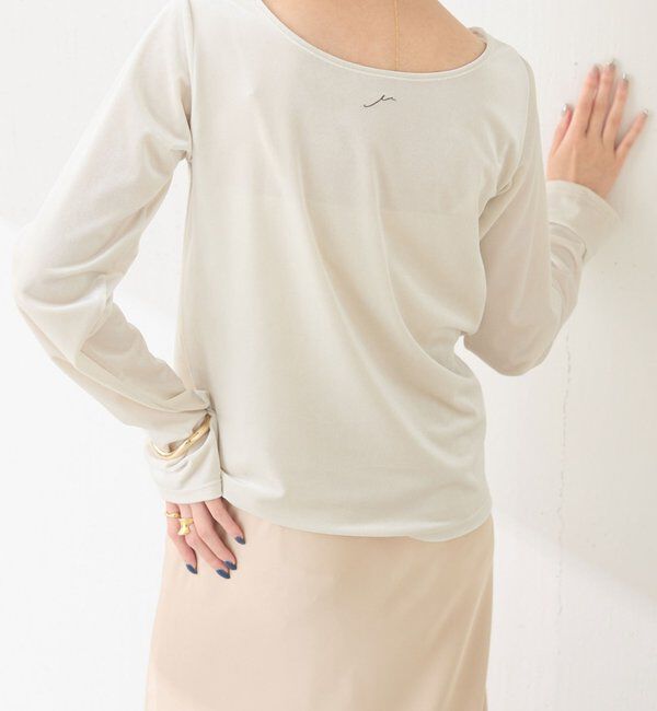  「【Nuel/ヌエル】バック刺繍ベロアカットソー」|Tシャツ・カットソー|アイボリー