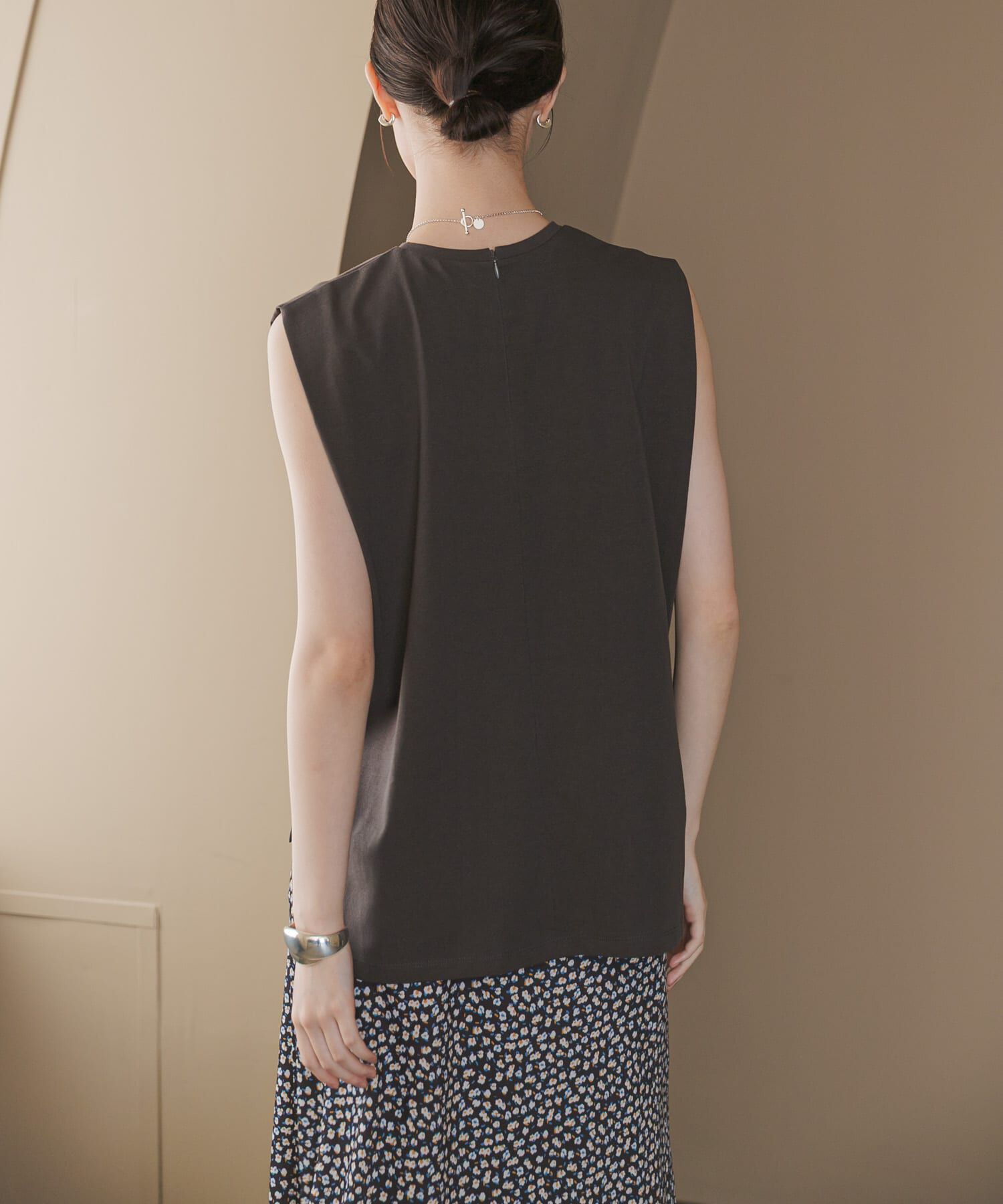 URBAN RESEARCH「汗染み防止ショルダータックカットソー」|Tシャツ・カットソー|