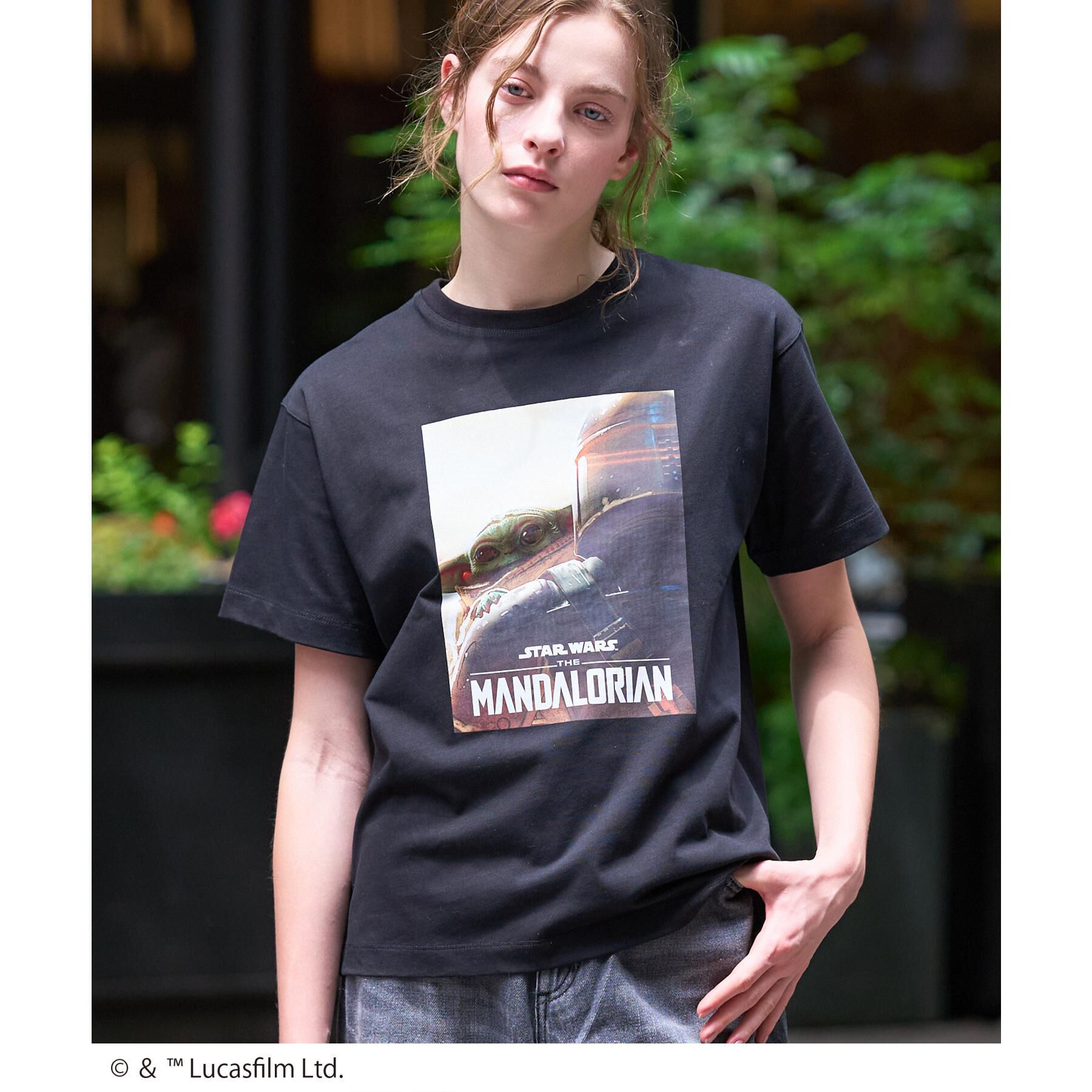 DRESSTERIOR「【接触冷感】STAR WARS マンダロリアン フォトTシャツ」|Tシャツ・カットソー|ブラック(019)