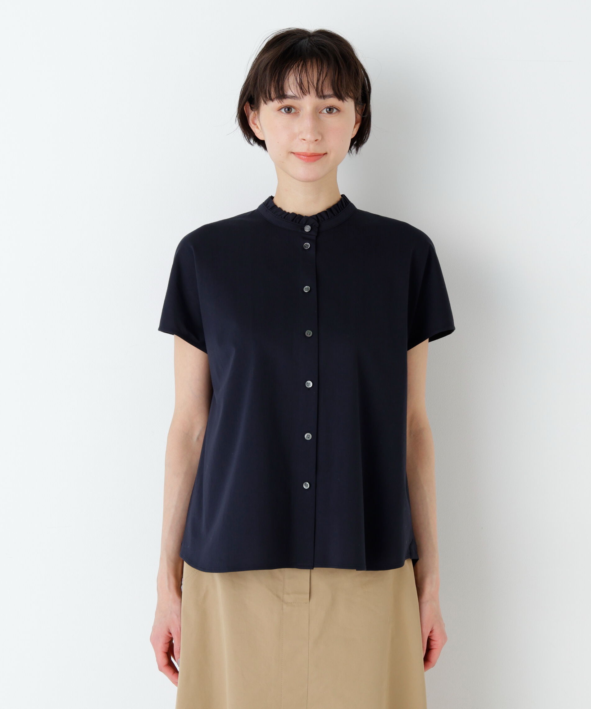  「《大人気追加入荷！ / 洗える》ライトカットソースタンドフリルブラウス」|Tシャツ・カットソー|