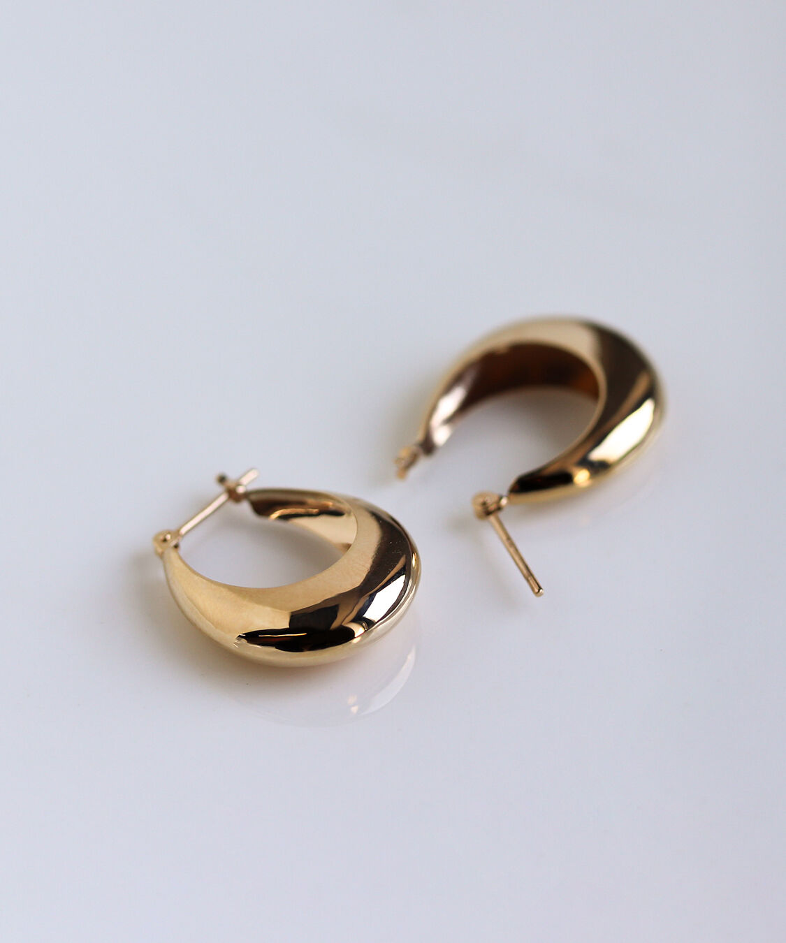  「ゴールド ラウンド スナップ フープ ピアス S | K10YG」|ピアス|
