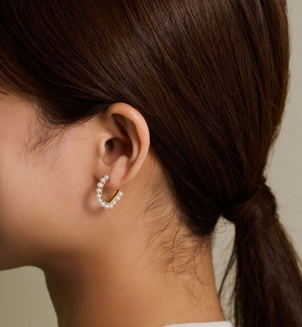 TOMORROWLAND GOODS「【別注】januka  パールフープ スモールピアス」|ピアス|