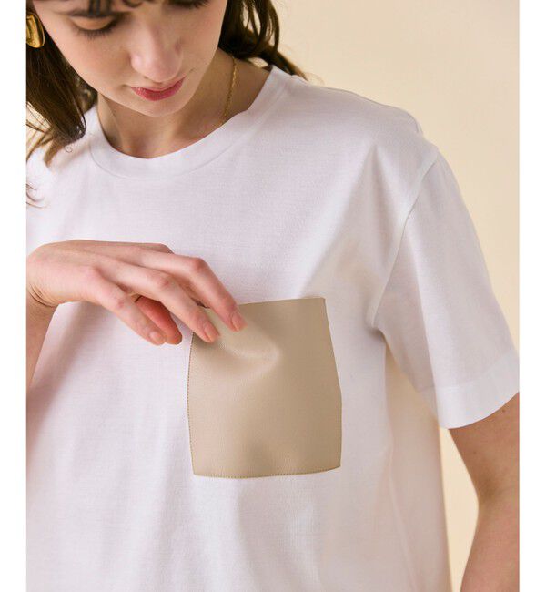 BEIGE,「【定番・再入荷】TORENIA / レザーポケットコットンクルーネックTシャツ」|Tシャツ・カットソー|