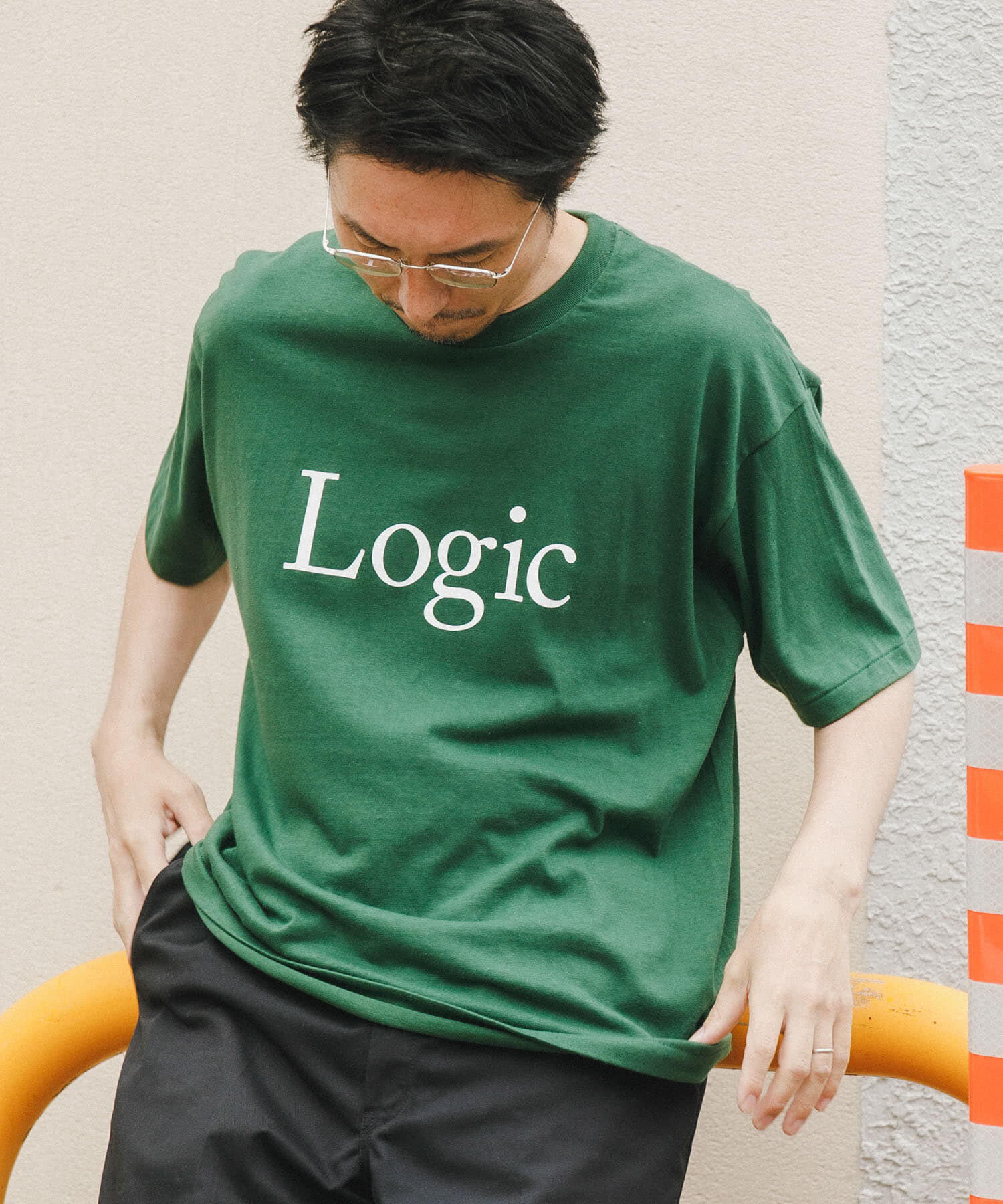 URBAN RESEARCH「LOGIC ONE LOGO T-SHIRTS」|Tシャツ・カットソー|
