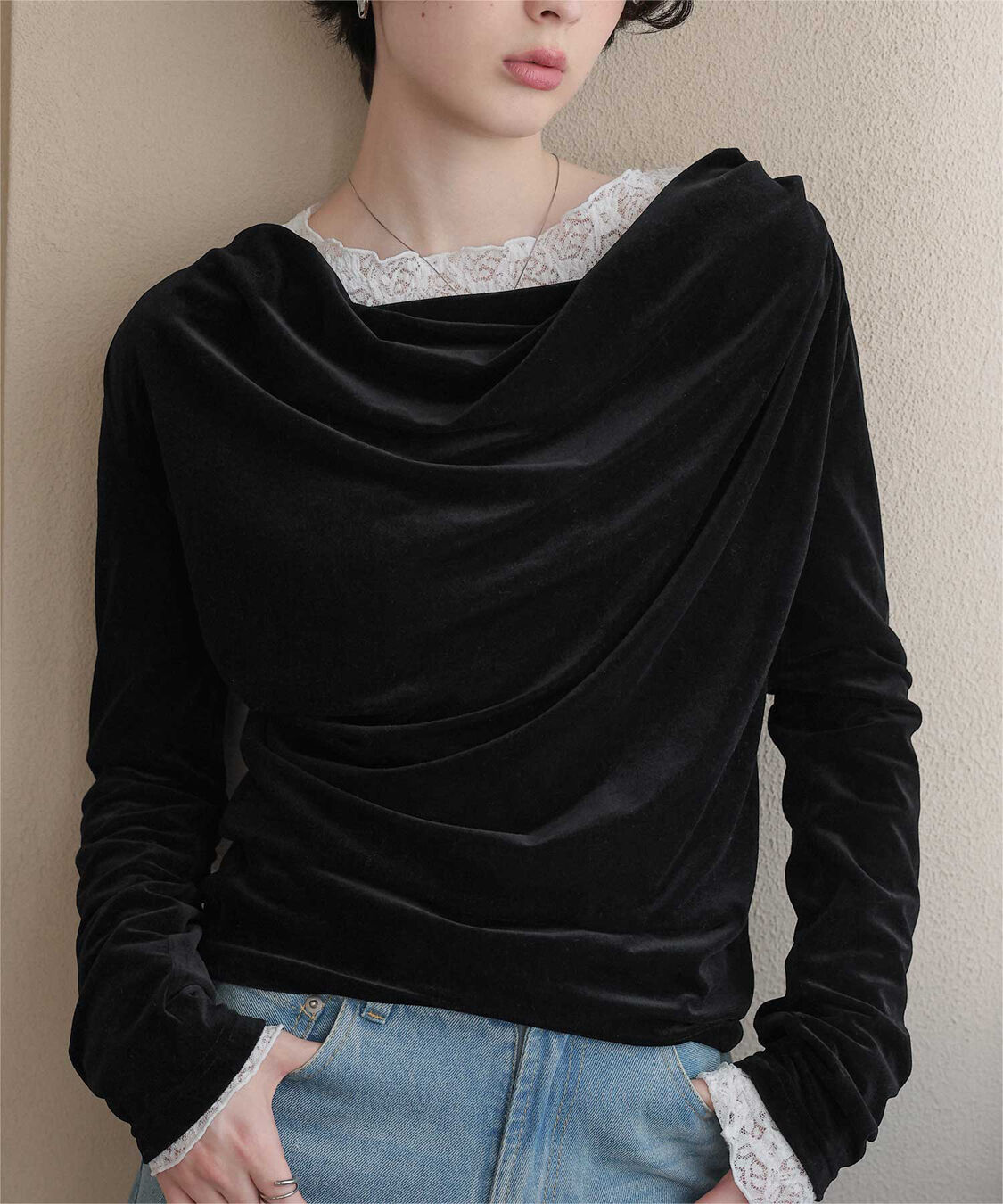titivate「シアーベロアオフショルダートップス」|Tシャツ・カットソー|ブラック