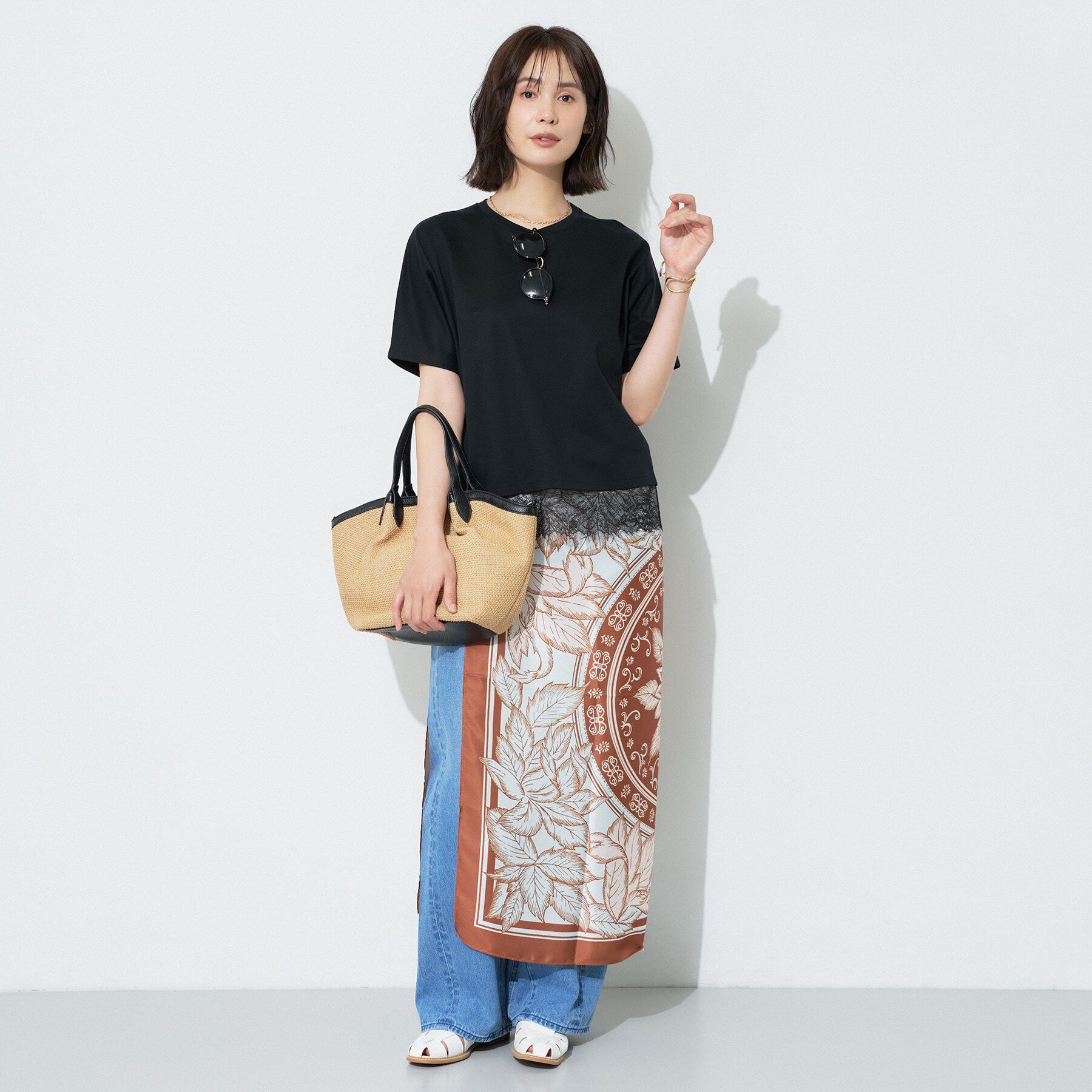 INDIVI「【汗ジミ防止／接触冷感】裾レースドルマンTシャツ」|Tシャツ・カットソー|