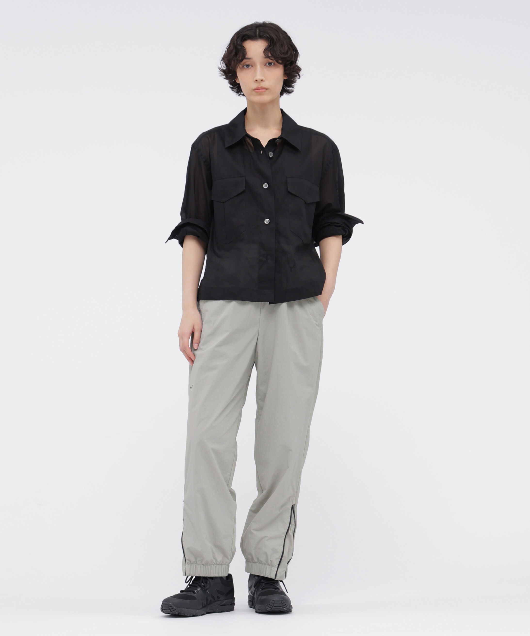  「RECYCLED NYLON LIGHTWEIGHT RIP STOP TROUSERS/#REF!」|その他|LIGHT GREY1