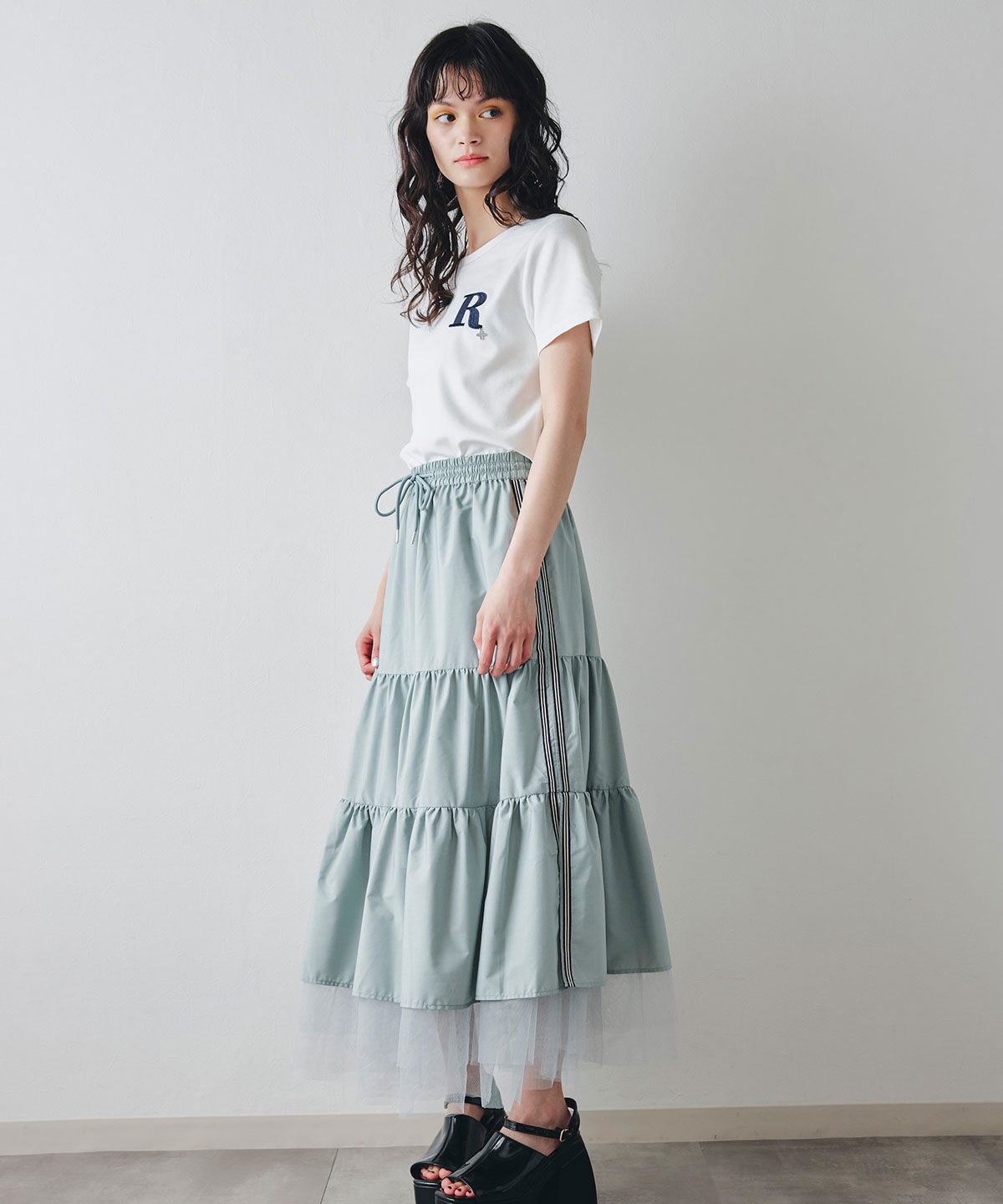 REDYAZEL「ビジューRチャームTシャツ」|Tシャツ・カットソー|