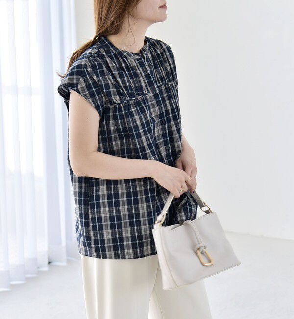 quaranciel「quaranciel:〈手洗い可能〉チェック ギャザー バンドカラー フレンチ シャツ」|シャツ・ブラウス|