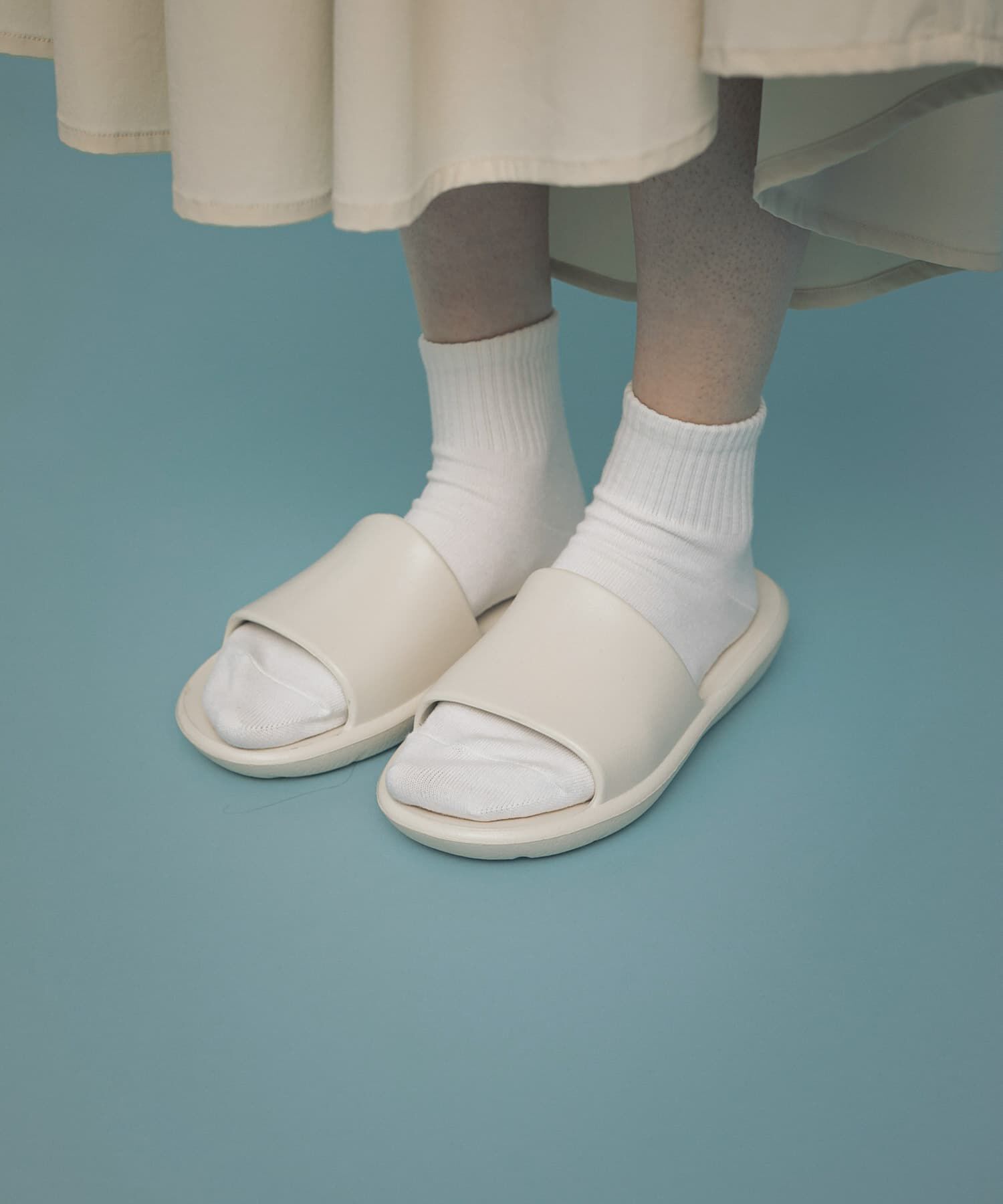SENSE OF PLACE by URBAN RESEARCH「TAW&TOE　ZEROVITY SLIDE」|サンダル|ホワイト