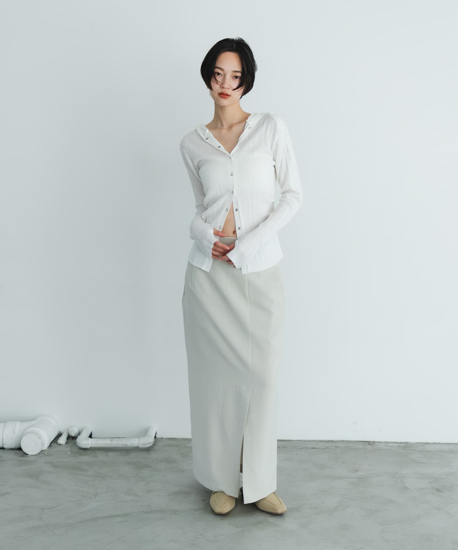 SENSE OF PLACE by URBAN RESEARCH「『UR TECH DRYLUXE』リネンライクスリットタイトスカート」|スカート|ライトベージュ