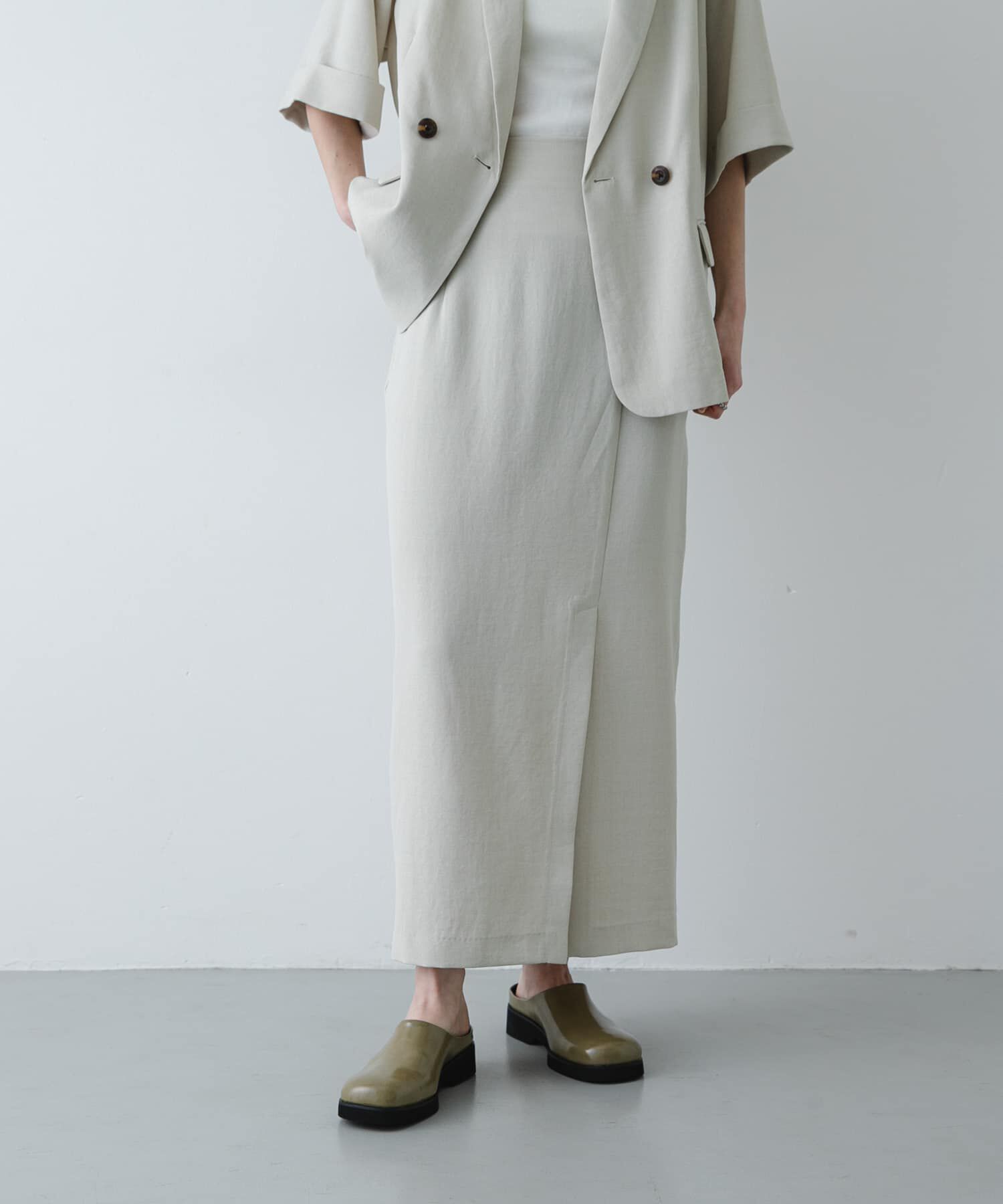 SENSE OF PLACE by URBAN RESEARCH「『UR TECH DRYLUXE』リネンライクスリットタイトスカート」|スカート|