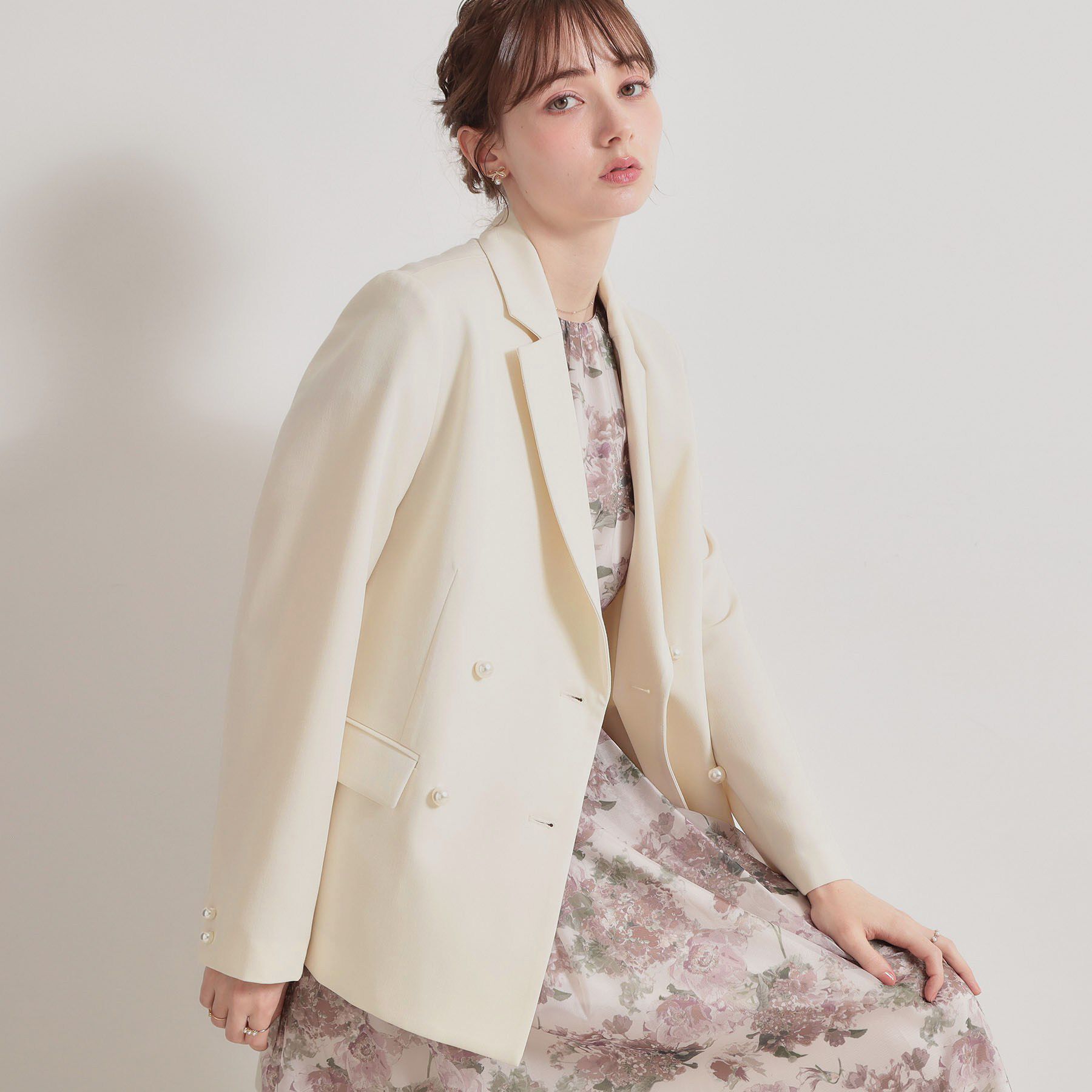 Couture broach「【洗える・通勤】パール調ボタン テーラードジャケット」|テーラードジャケット|