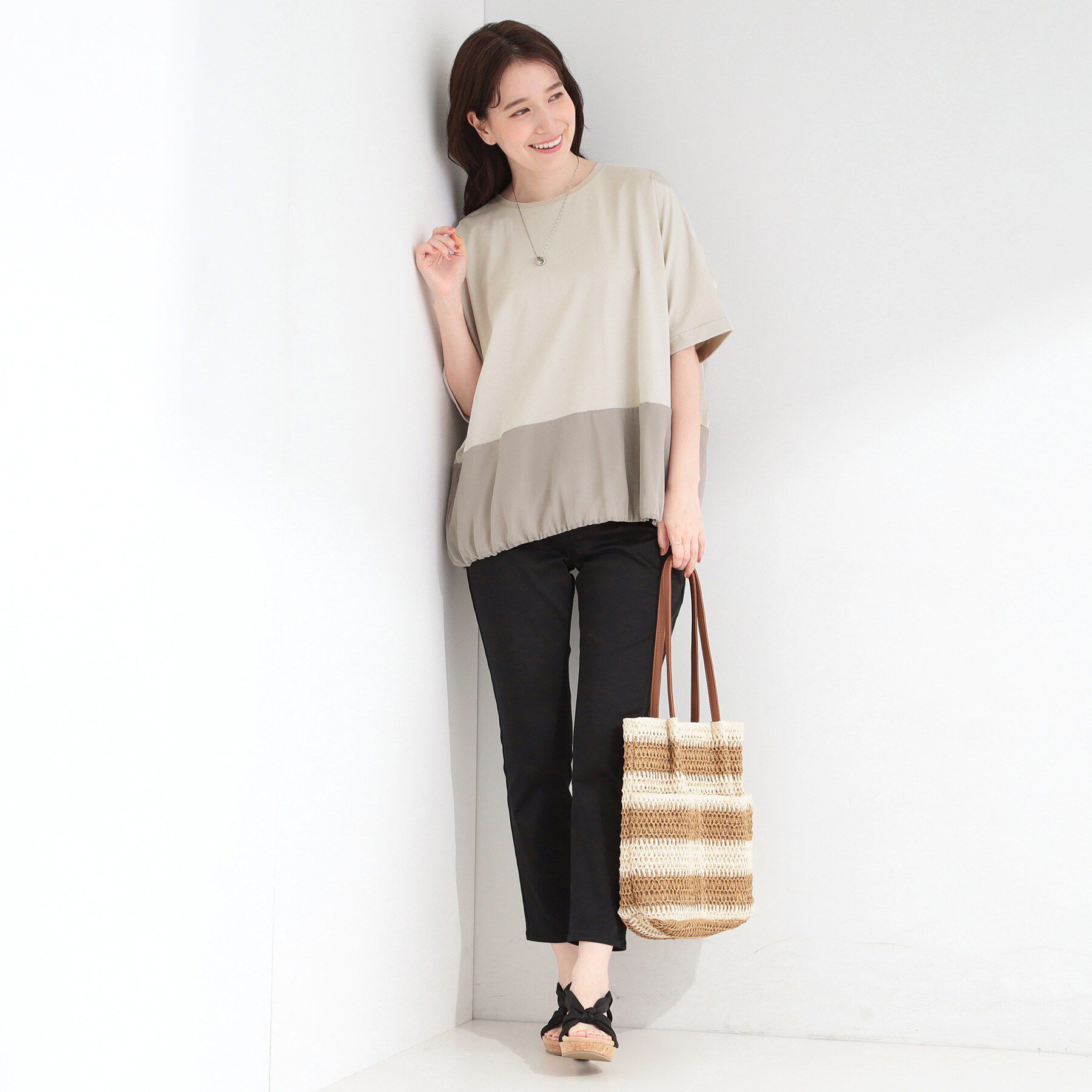 SHOO･LA･RUE「【洗濯機可/体型カバー】インせず着られる 裾配色 ゆったりバルーントップス」|Tシャツ・カットソー|