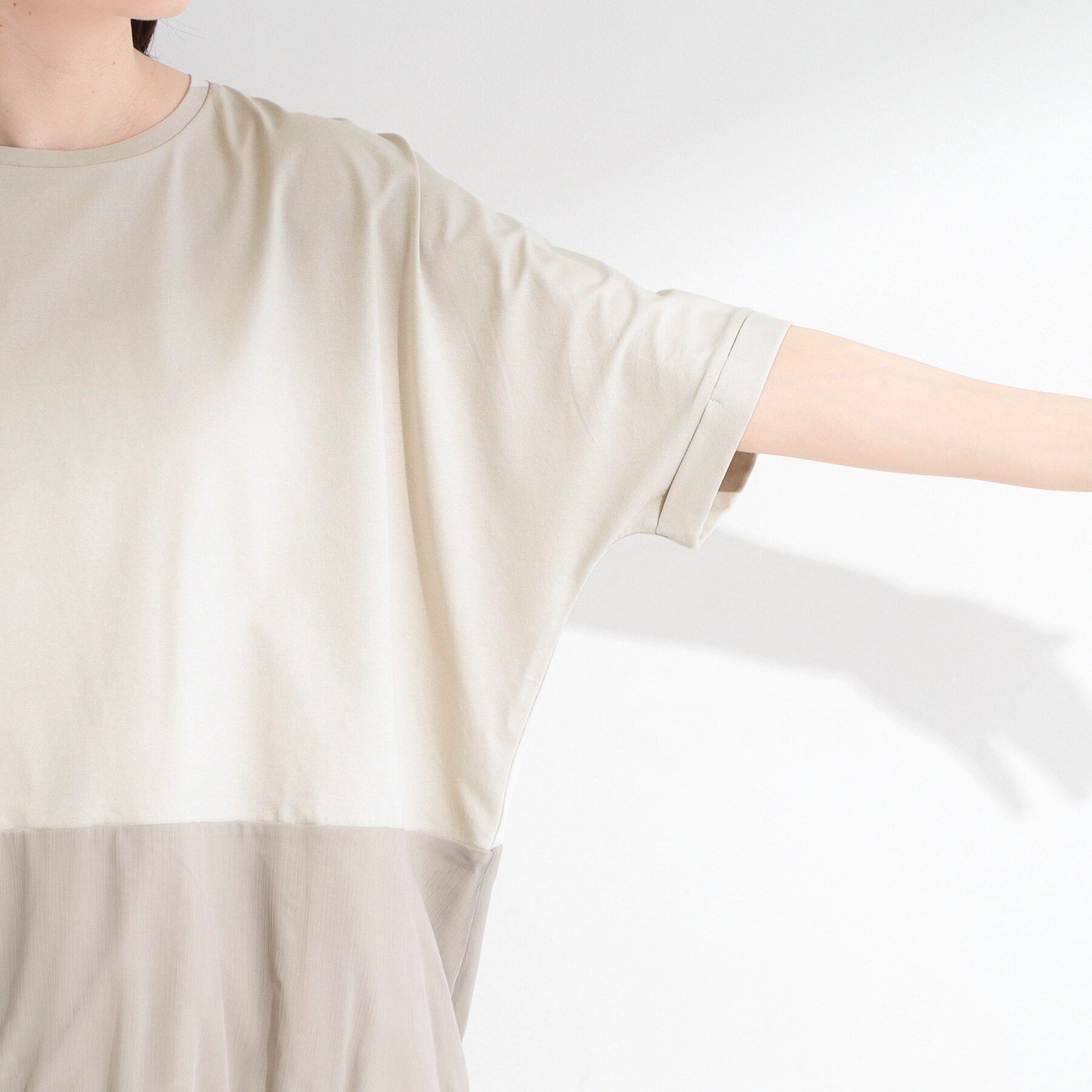SHOO･LA･RUE「【洗濯機可/体型カバー】インせず着られる 裾配色 ゆったりバルーントップス」|Tシャツ・カットソー|