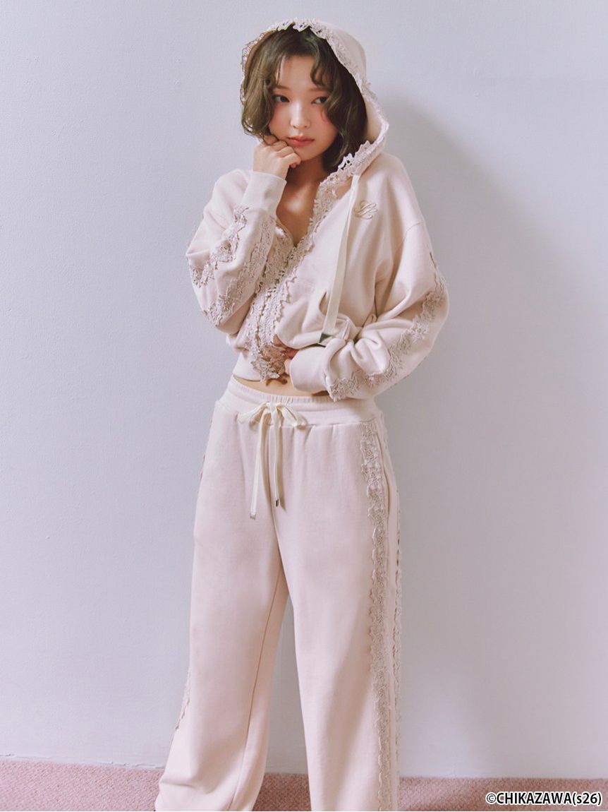 SNIDEL「【SNIDEL&times;近沢レース店】コラボスウェットパーカー」|パーカー|