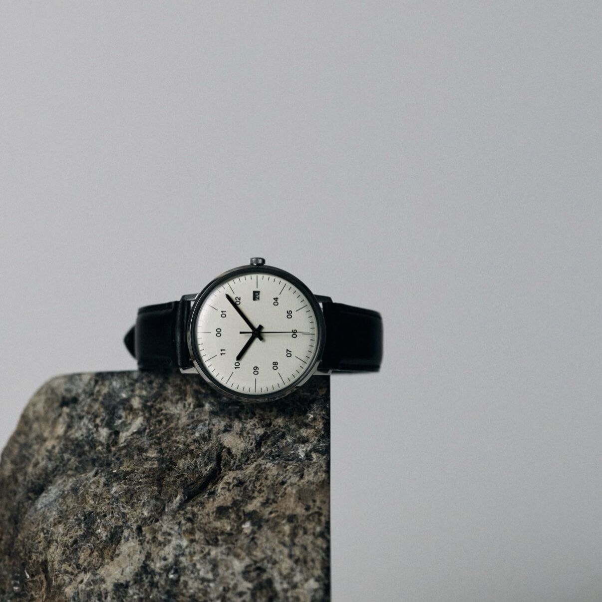 sazare「<sazare (ｻｻﾞﾚ) >SK02 38mm ｼﾙﾊﾞｰ ﾐﾗｰ ﾌｨﾆｯｼｭ ﾎﾜｲﾄ ﾀﾞｲﾔﾙ ﾌﾞﾗｯｸｺｰﾄﾞﾊﾞﾝﾚｻﾞｰ」|腕時計|