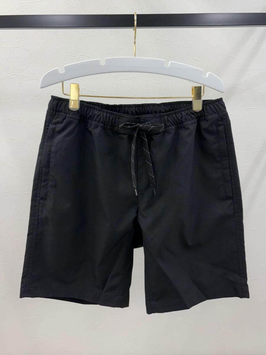 Riberce「【メンズ新作水着】無地レギュラー丈メンズサーフパンツ」|スポーツ|ブラック