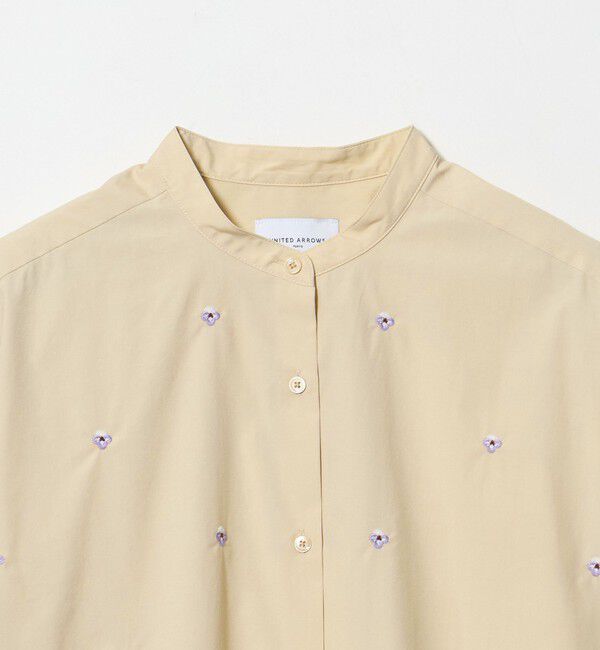 UNITED ARROWS「エンブロイダリーフラワー バンドカラー シャツ 26FW」|シャツ・ブラウス|