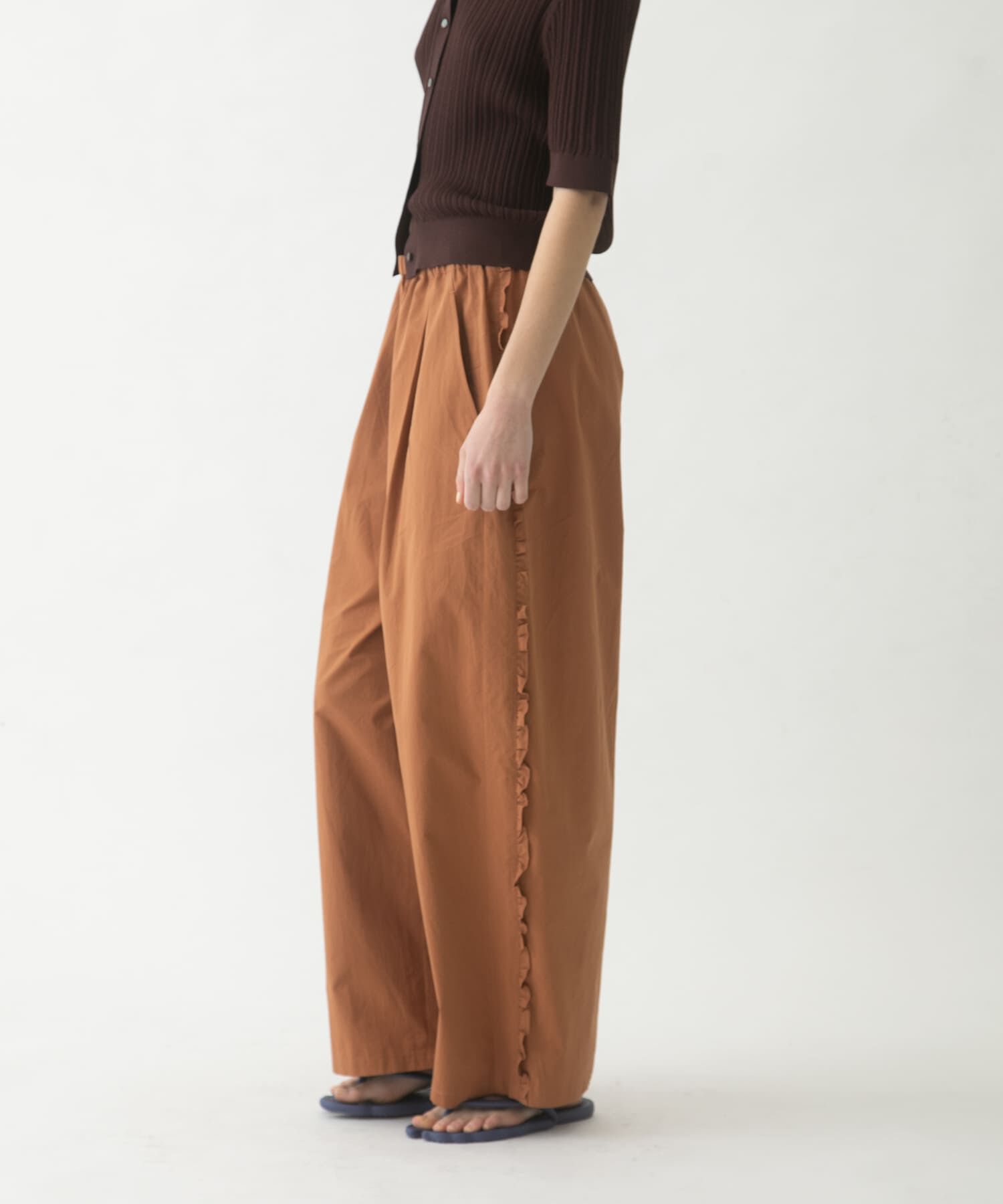 LAATO「side frill pants」|その他|ブラウン