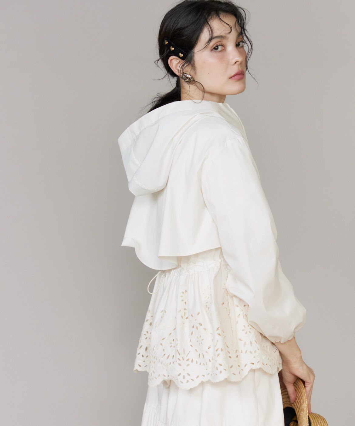 Maglie le cassetto「《M Maglie le cassetto》ラッシュガードレースブルゾン《UVカット・撥水加工》」|その他|アイボリー2