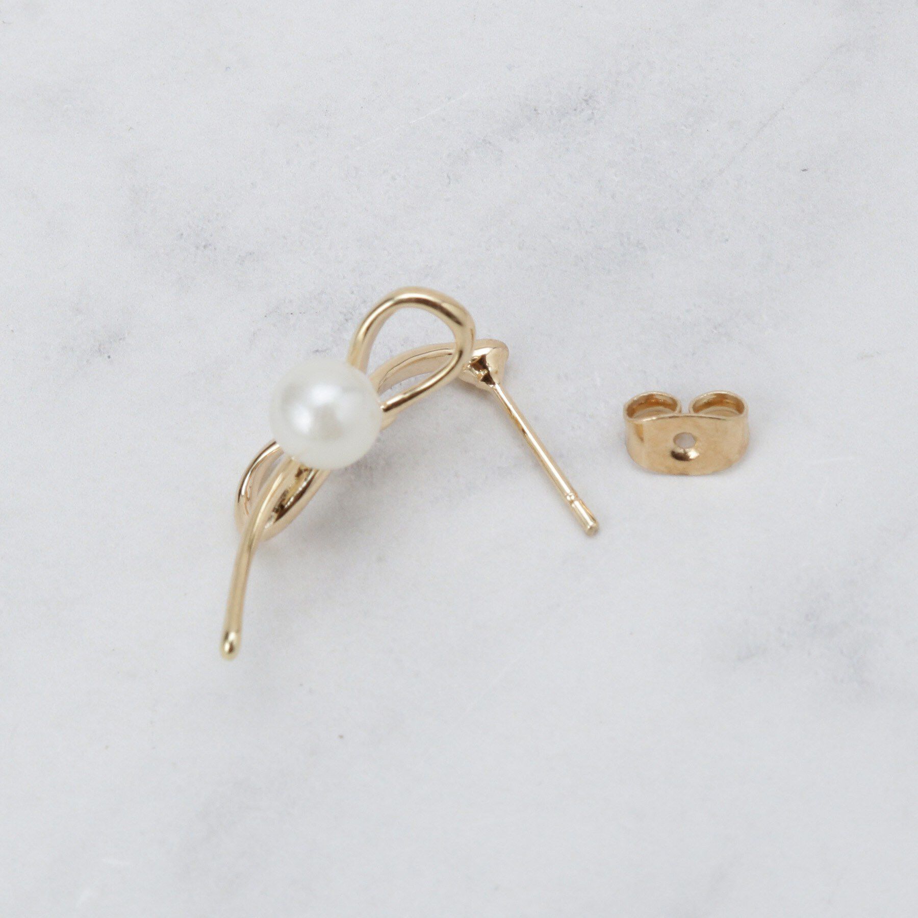 Couture broach「リボンモチーフピアス」|ピアス|