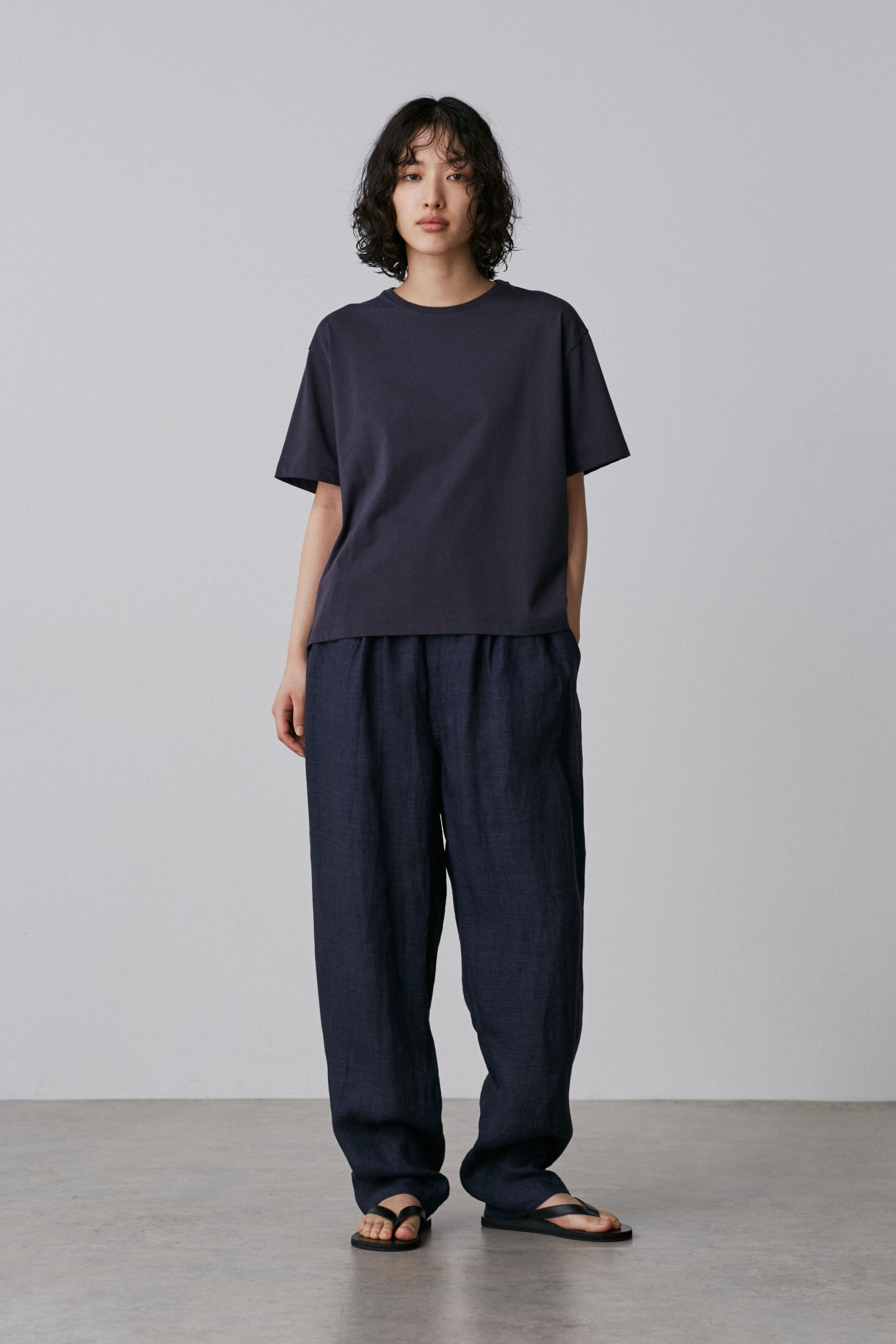 YLEVE 「YLEVE / LINEN POPLIN TROUSERS」|その他|ネイビー
