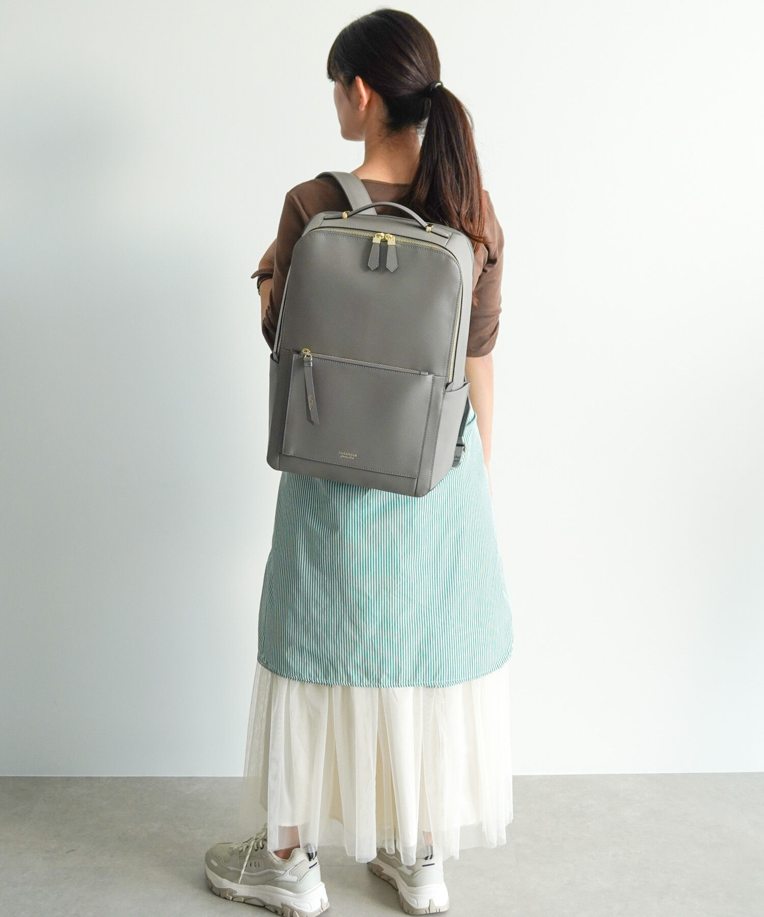Jewelna Rose「本革 リュックサック 通勤 Jewelna Rose ウェールズ リュック B4サイズ 15.6インチ収納 11975」|リュック|