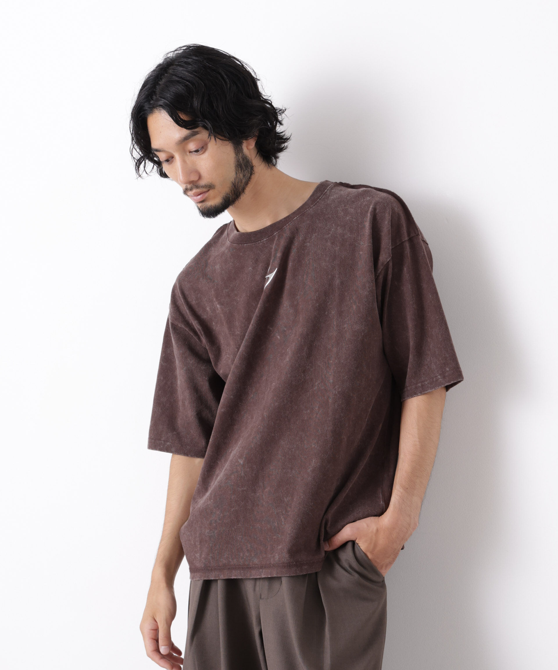 NANO universe「ワンポイントピグメントTシャツ 半袖」|Tシャツ・カットソー|