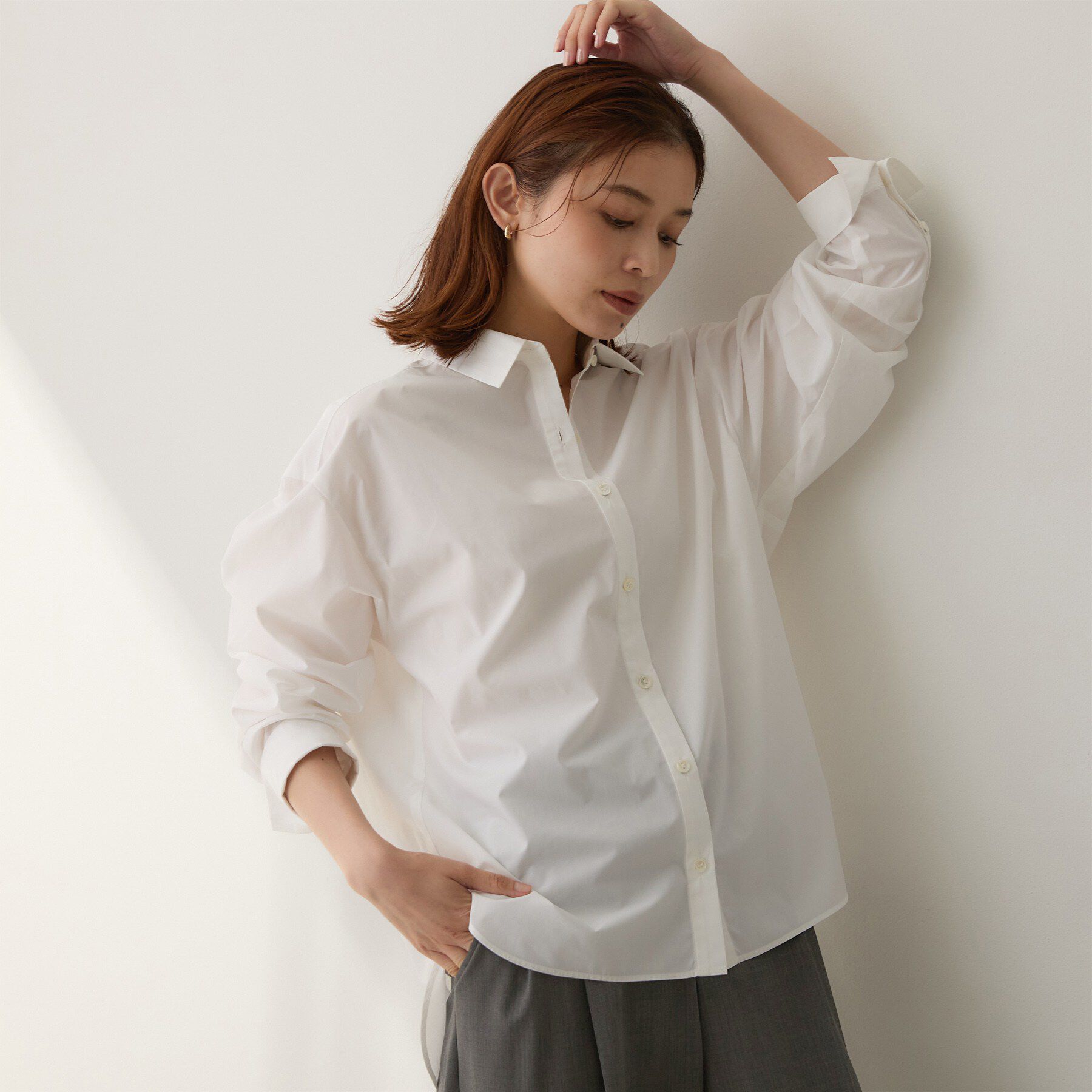 UNTITLED「【多色展開】カラーベーシックシャツ」|シャツ・ブラウス|オフホワイト(703