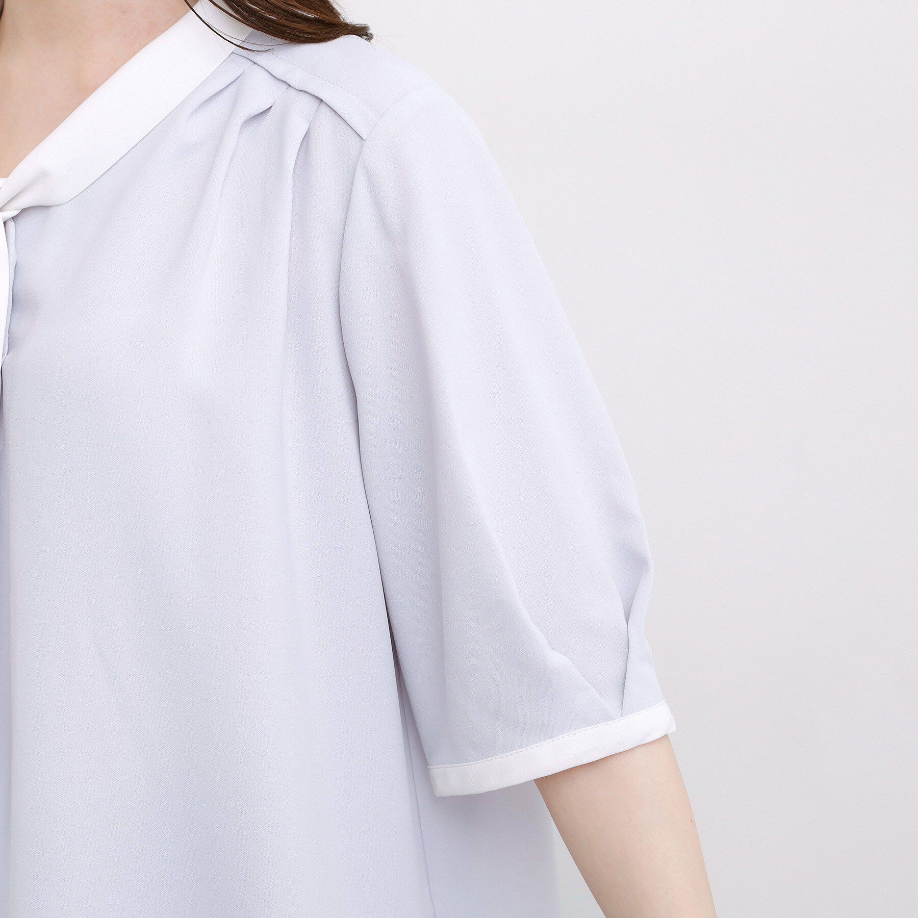 grove「【洗濯機OK/シワになりにくい】1枚で華やぐ配色ボウタイブラウス」|シャツ・ブラウス|
