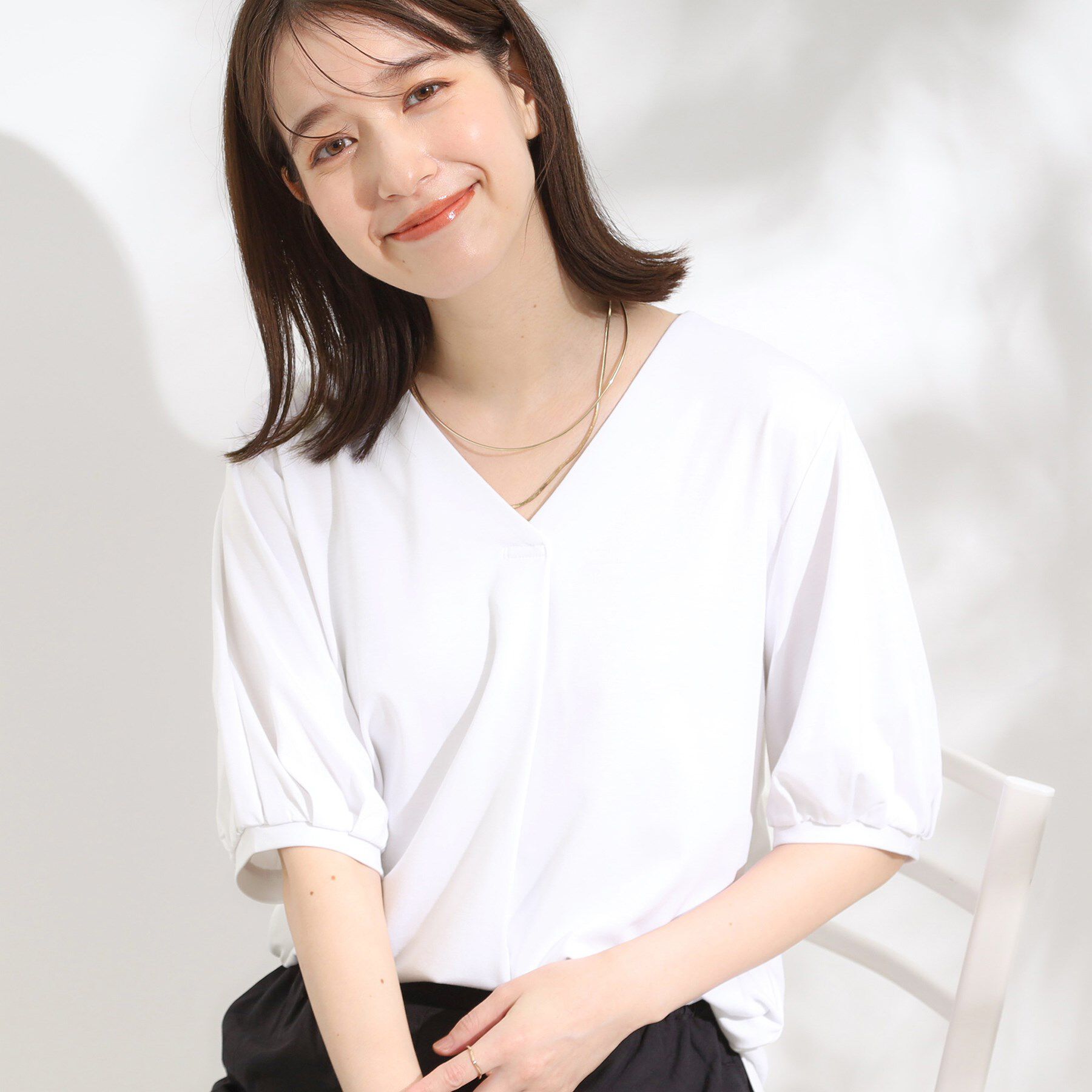 SHOO･LA･RUE「【S-LL/ひんやり/UV】スキッパーネックで女性らしい きれい見えトップス」|Tシャツ・カットソー|オフホワイト(003