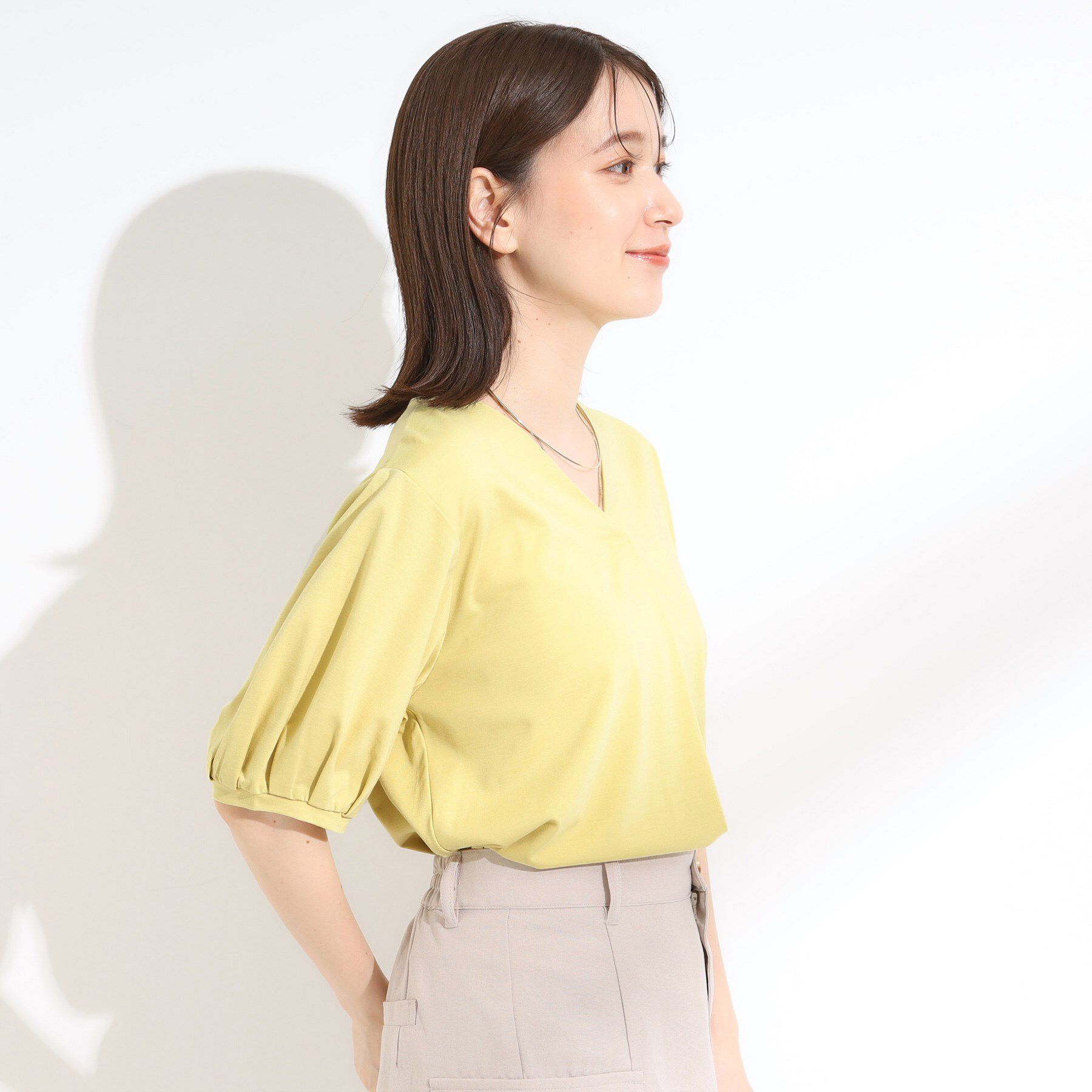 SHOO･LA･RUE「【S-LL/ひんやり/UV】スキッパーネックで女性らしい きれい見えトップス」|Tシャツ・カットソー|