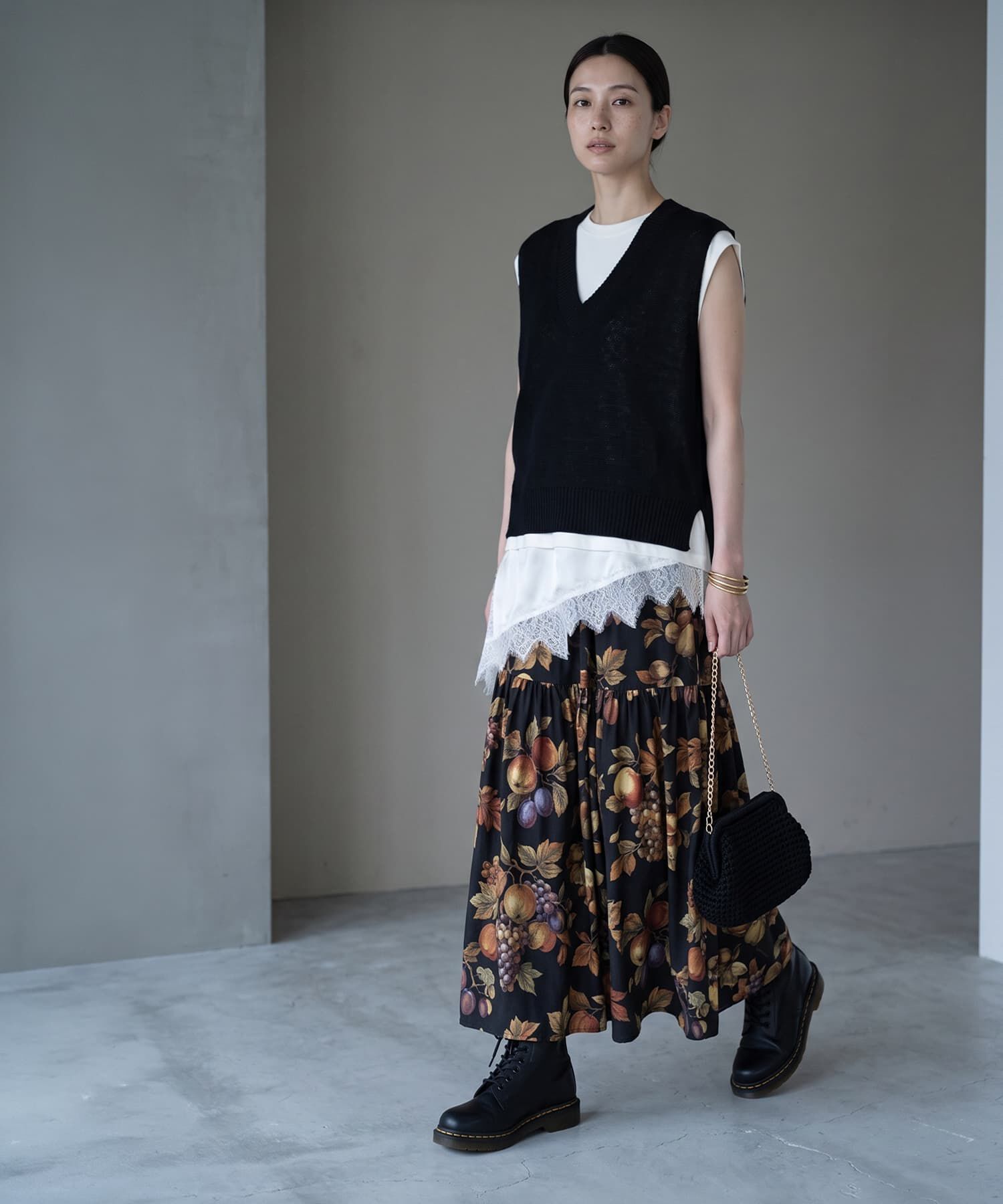 STYLE DELI「【BLK001】裾サテンレースレイヤード風トップス」|Tシャツ・カットソー|