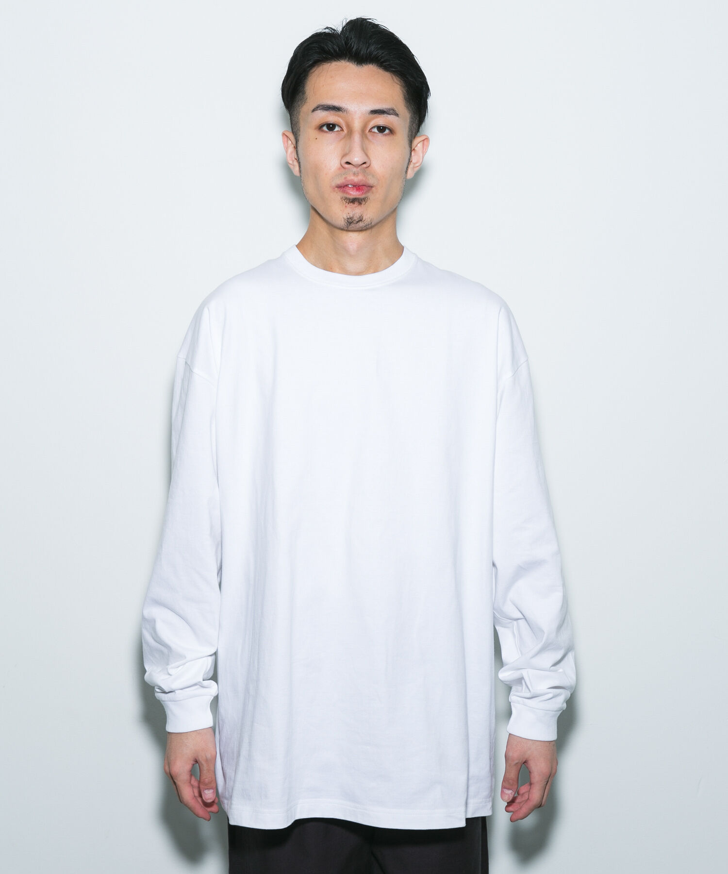 URBAN RESEARCH DOORS「『別注』Hanes&times;DOORS　BEEFY-T-SHIRTS FIT LONG-SLEEVE」|Tシャツ・カットソー|