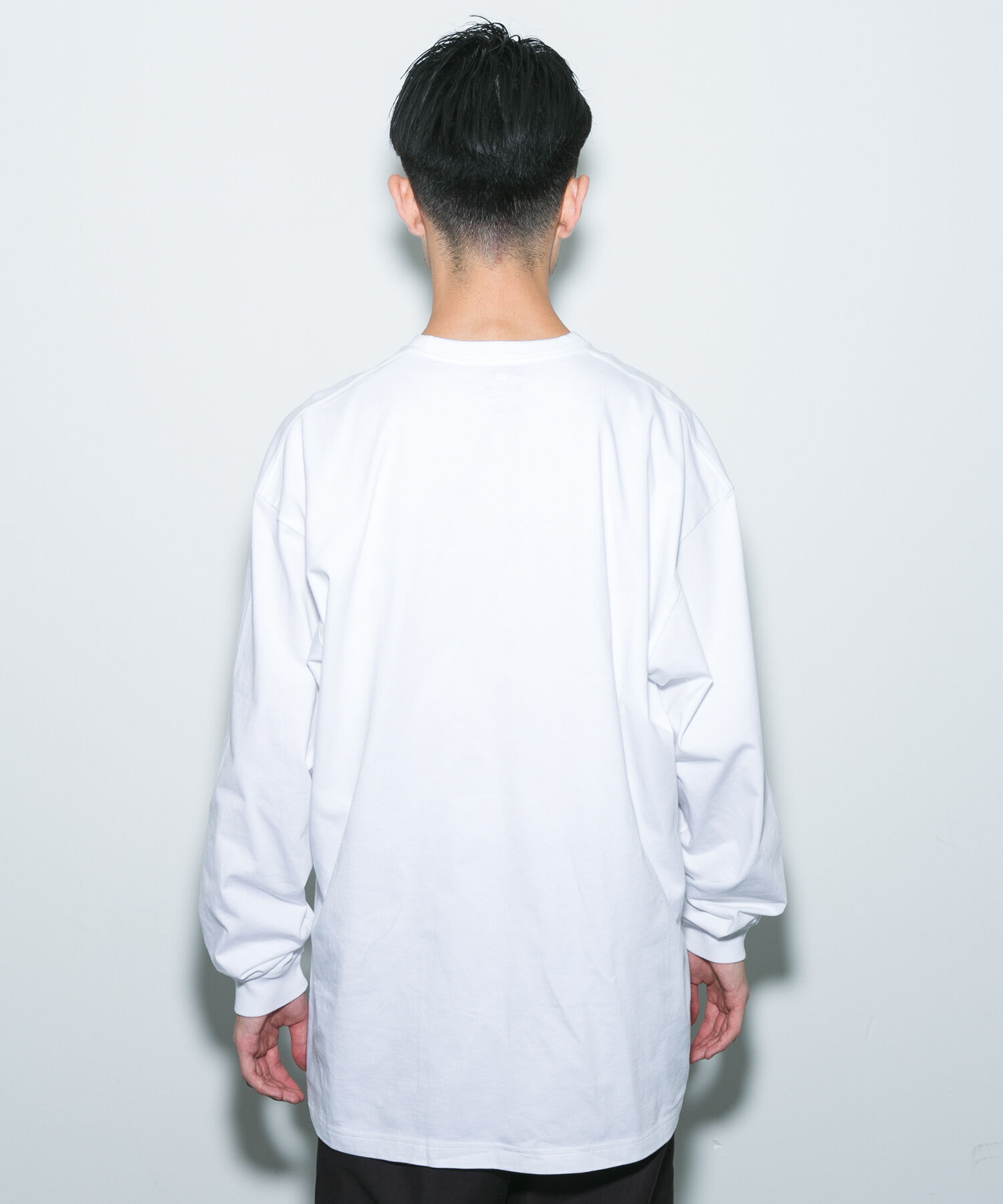 URBAN RESEARCH DOORS「『別注』Hanes&times;DOORS　BEEFY-T-SHIRTS FIT LONG-SLEEVE」|Tシャツ・カットソー|