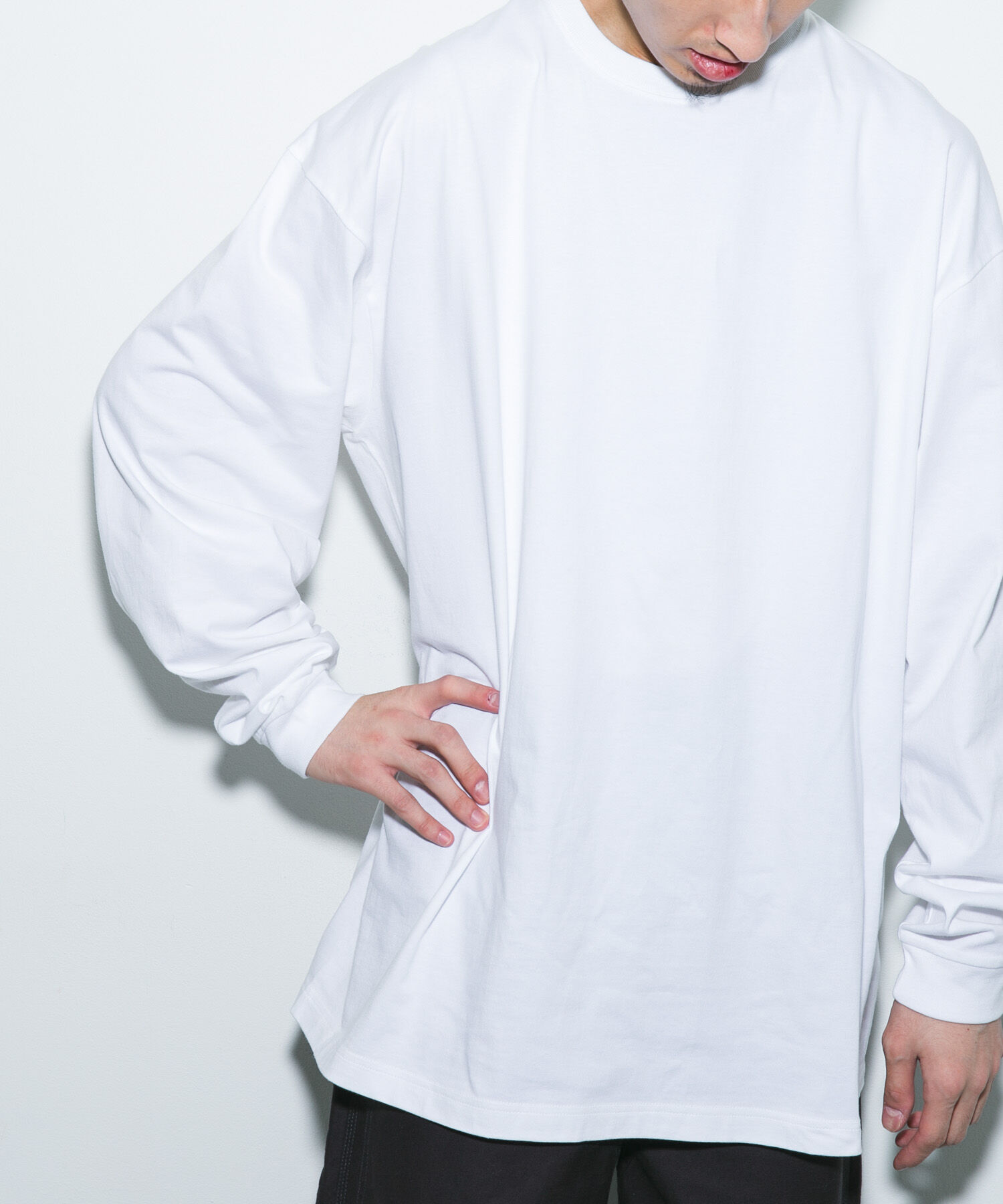 URBAN RESEARCH DOORS「『別注』Hanes&times;DOORS　BEEFY-T-SHIRTS FIT LONG-SLEEVE」|Tシャツ・カットソー|