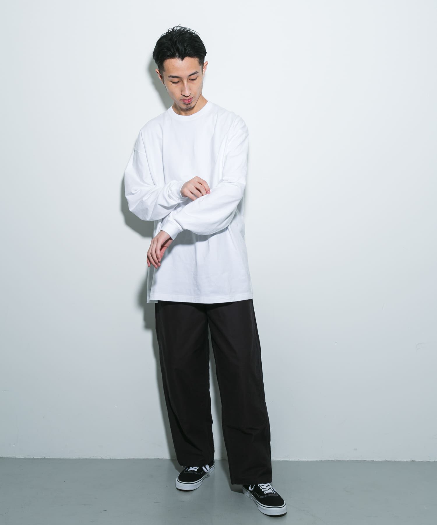URBAN RESEARCH DOORS「『別注』Hanes&times;DOORS　BEEFY-T-SHIRTS FIT LONG-SLEEVE」|Tシャツ・カットソー|