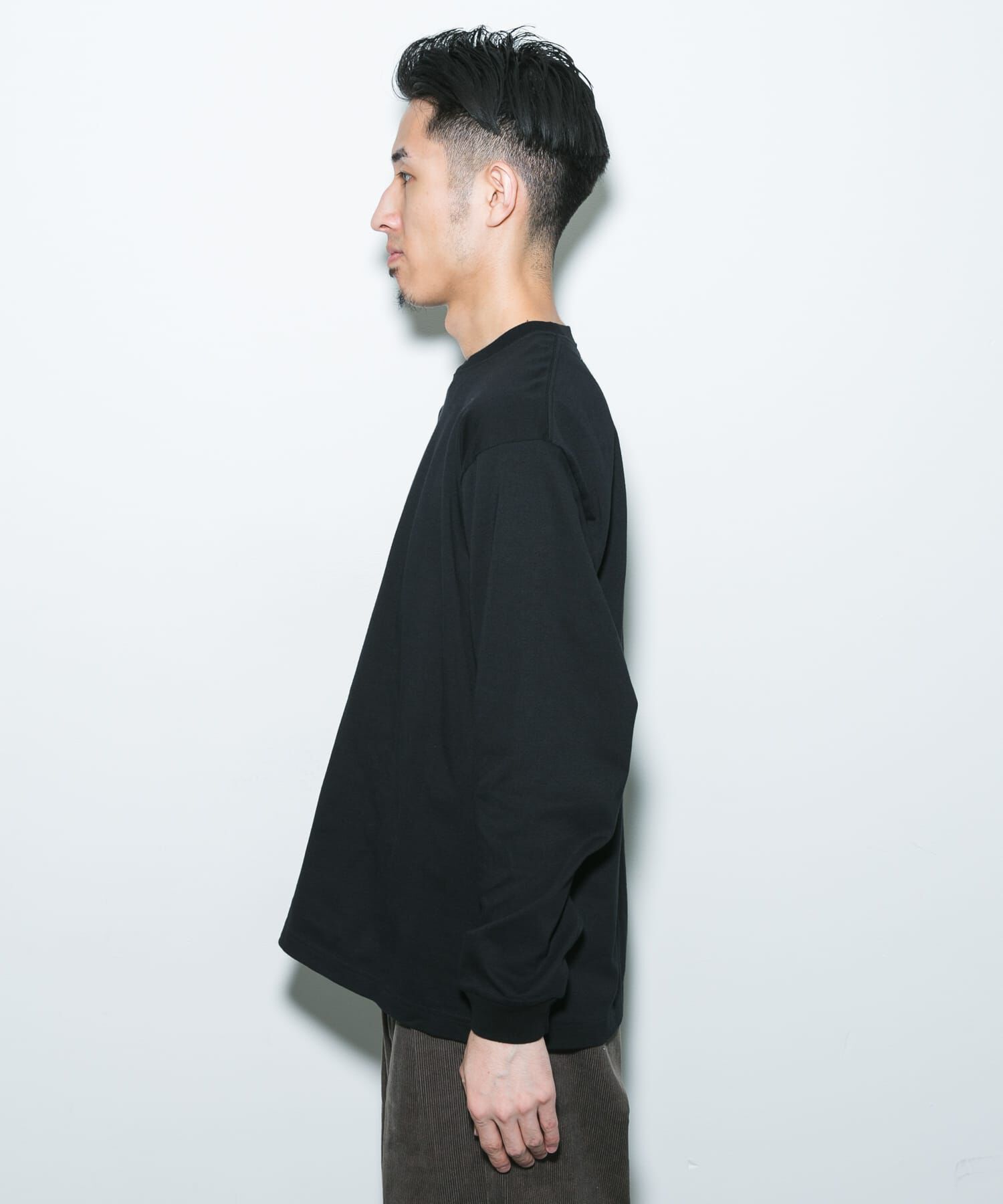 URBAN RESEARCH DOORS「『別注』Hanes&times;DOORS　BEEFY-T-SHIRTS FIT LONG-SLEEVE」|Tシャツ・カットソー|