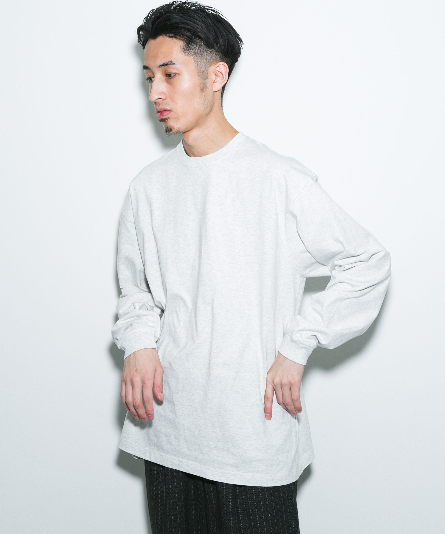 URBAN RESEARCH DOORS「『別注』Hanes&times;DOORS　BEEFY-T-SHIRTS FIT LONG-SLEEVE」|Tシャツ・カットソー|