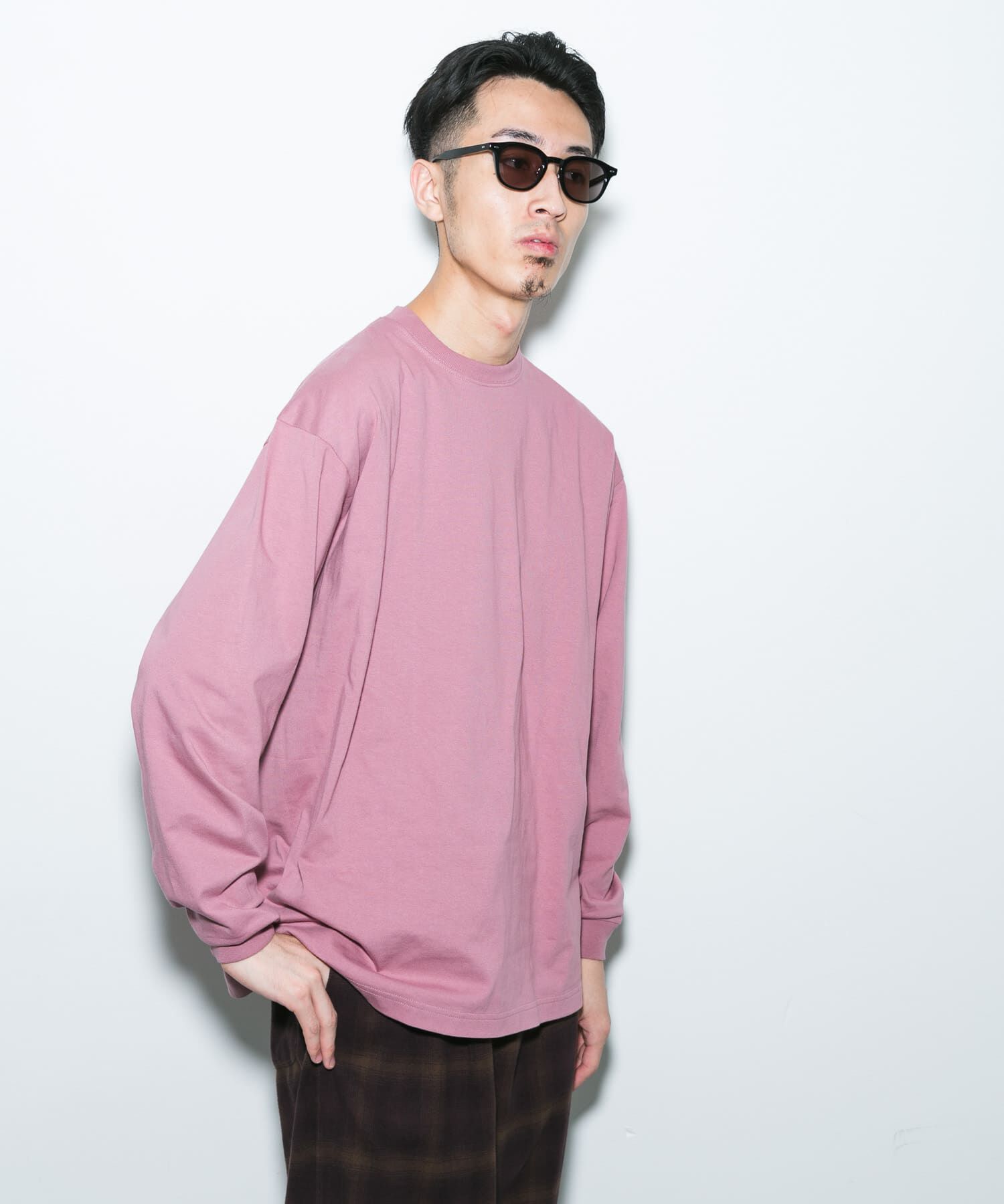 URBAN RESEARCH DOORS「『別注』Hanes&times;DOORS　BEEFY-T-SHIRTS FIT LONG-SLEEVE」|Tシャツ・カットソー|