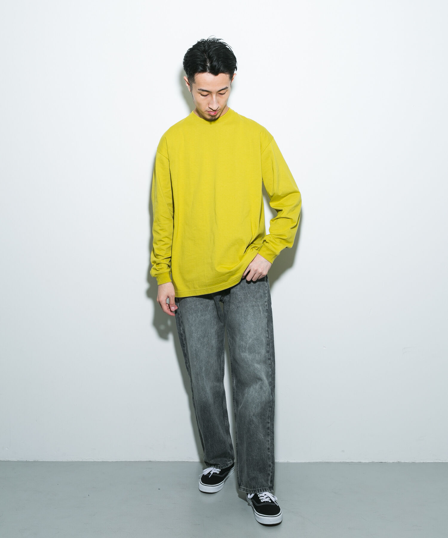 URBAN RESEARCH DOORS「『別注』Hanes&times;DOORS　BEEFY-T-SHIRTS FIT LONG-SLEEVE」|Tシャツ・カットソー|
